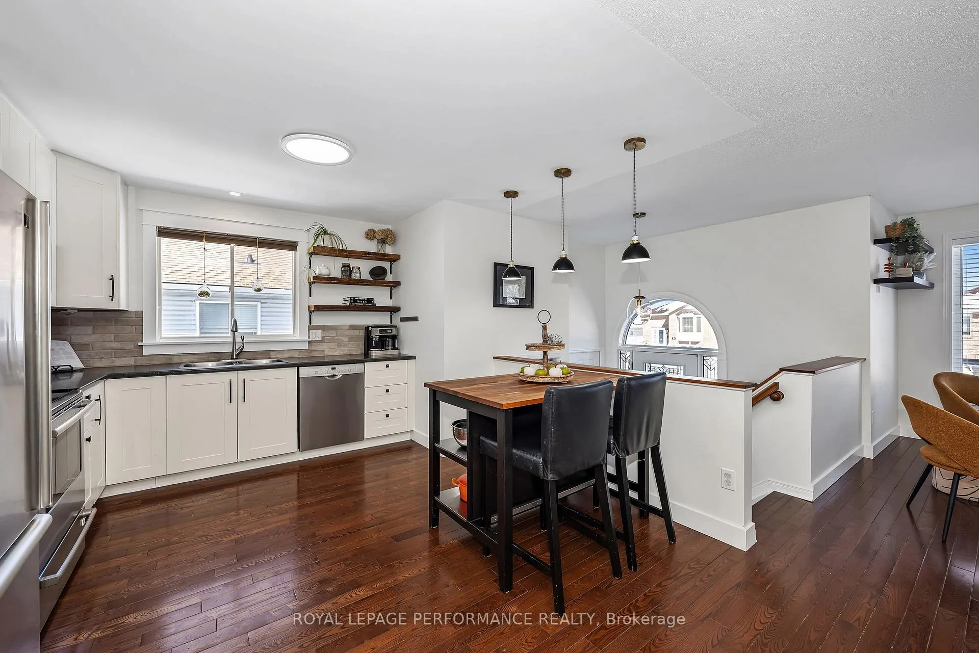 Photo 11 of 16 Montana Way, Ottawa, Barrhaven - Longfields — HOMEH