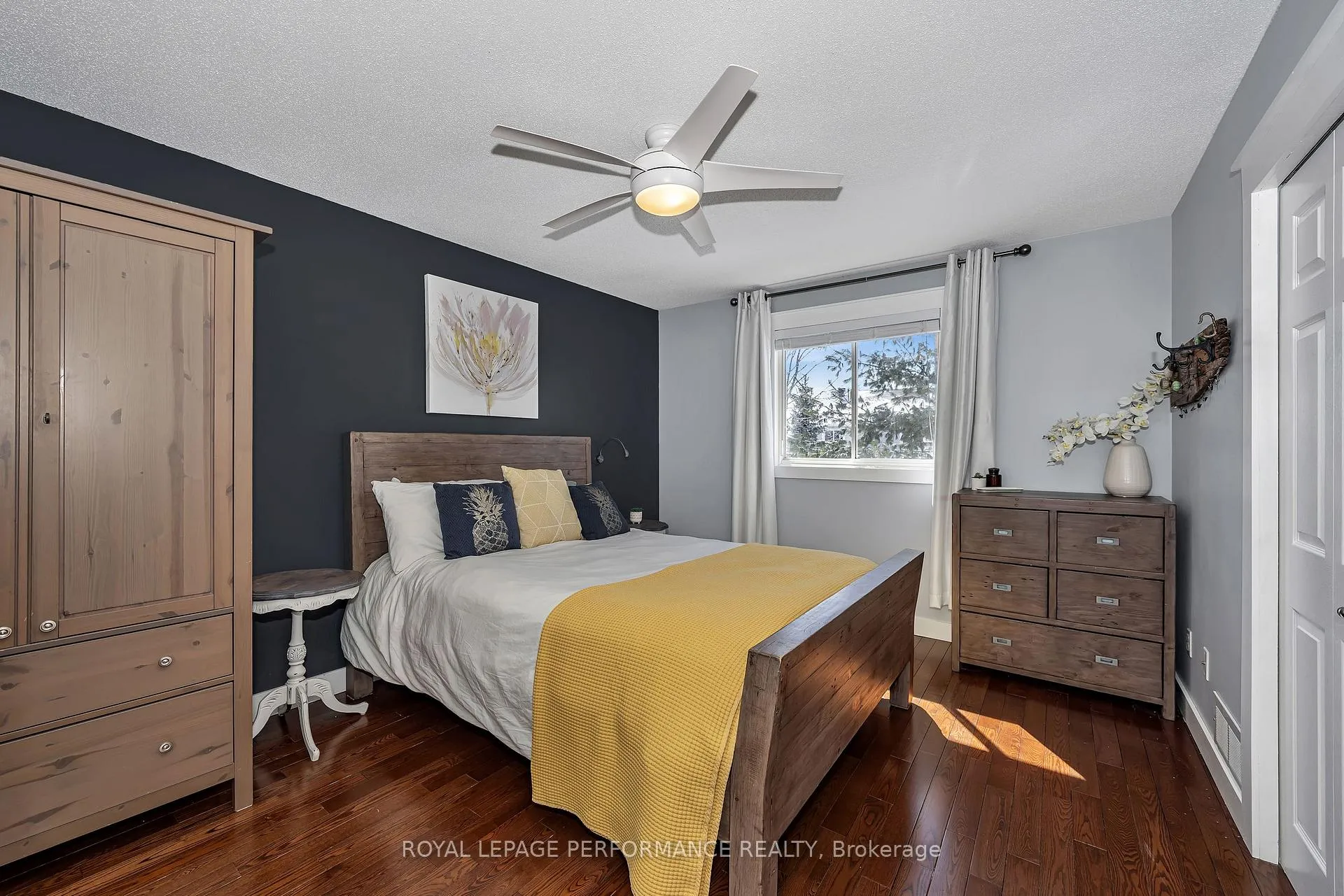 Photo 15 of 16 Montana Way, Ottawa, Barrhaven - Longfields — HOMEH