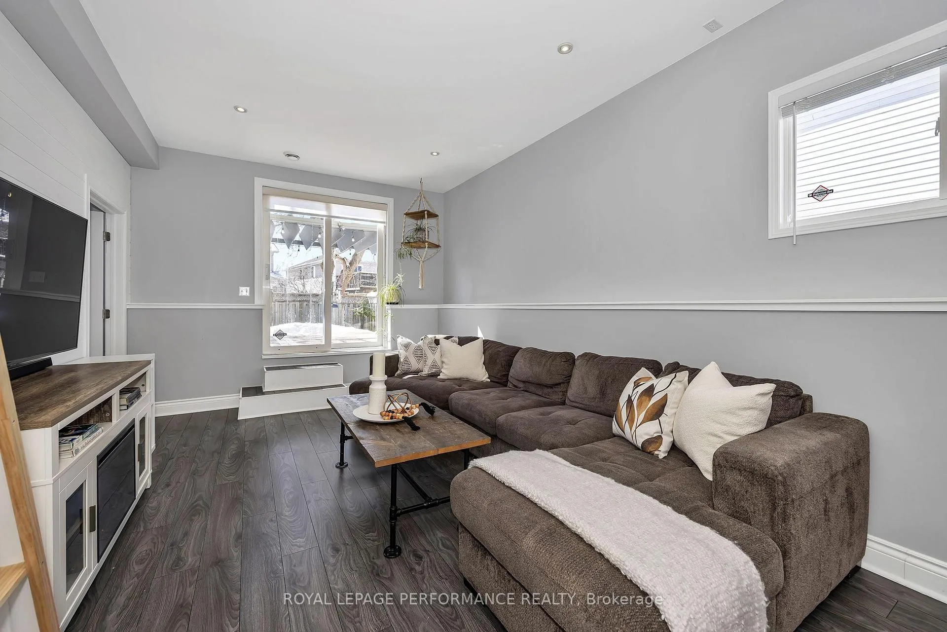 Photo 23 of 16 Montana Way, Ottawa, Barrhaven - Longfields — HOMEH