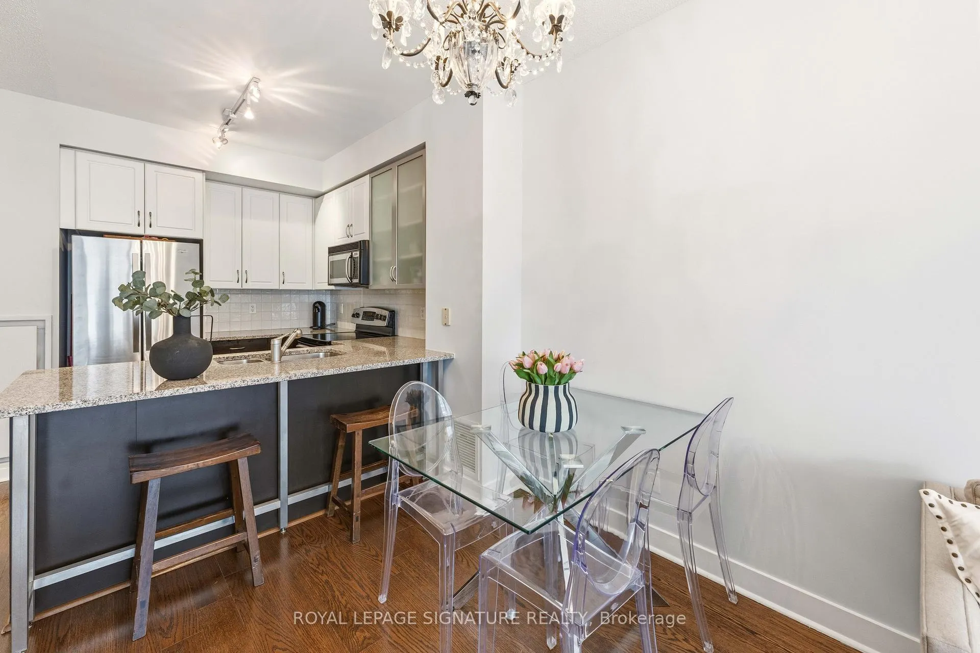 Photo 7 of Unit 712, 438 King Street W, Toronto, Waterfront Communities — HOMEH