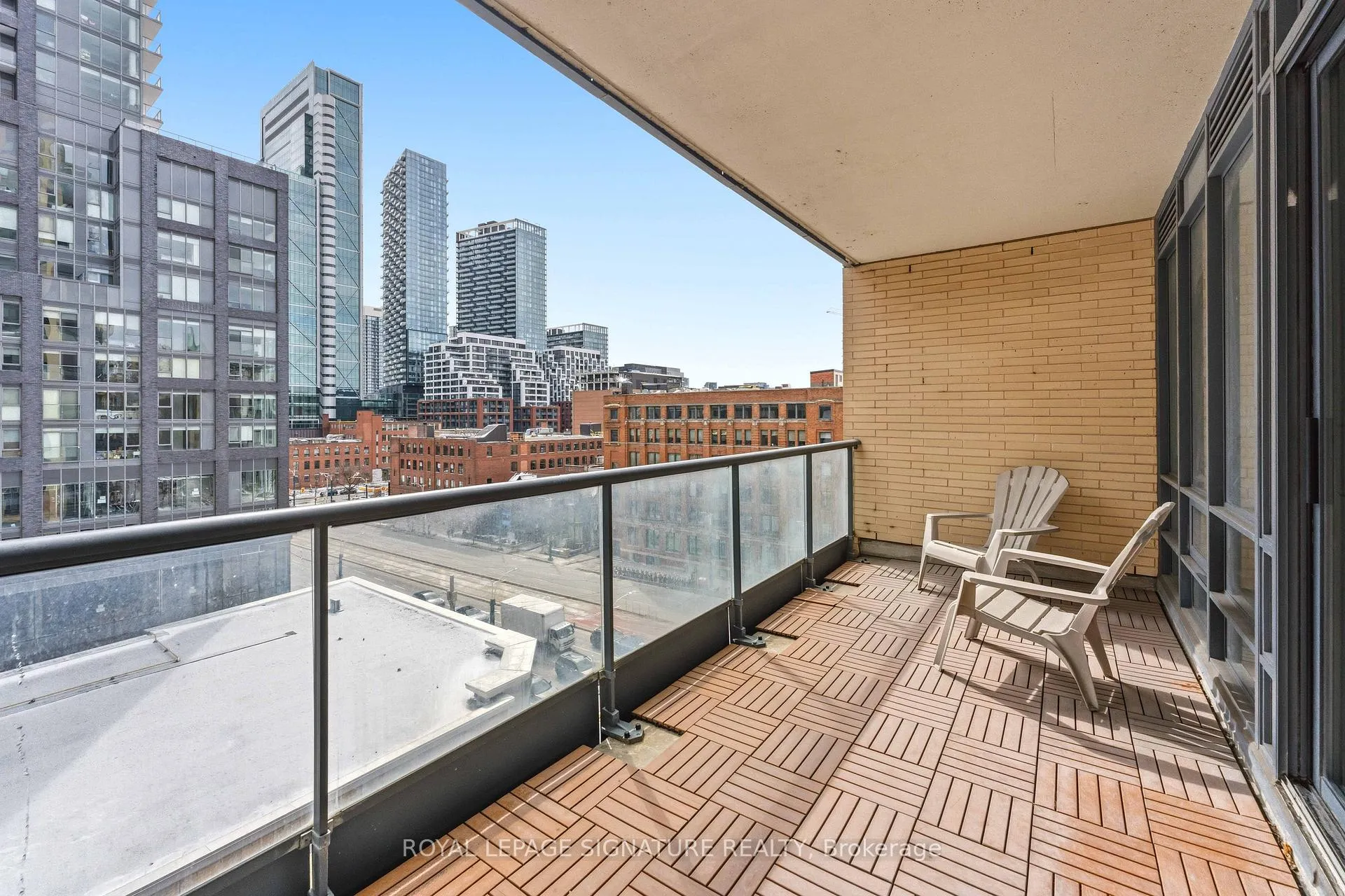 Photo 22 of Unit 712, 438 King Street W, Toronto, Waterfront Communities — HOMEH