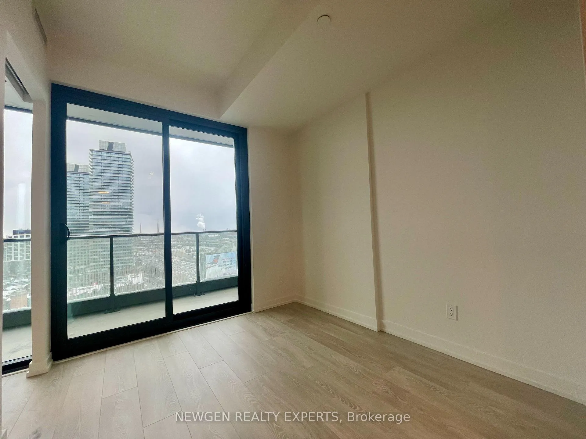 Photo 13 of Unit 1512, 35 Parliament Street, Toronto, Waterfront Communities — HOMEH