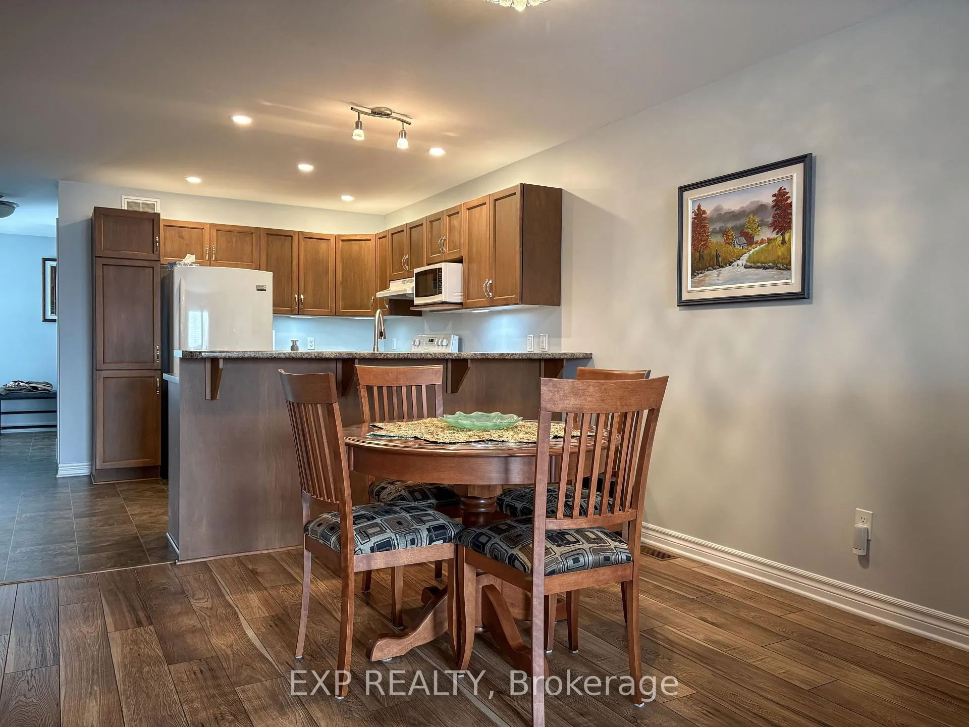Photo 6 of 182 Elk Street, Renfrew — HOMEH