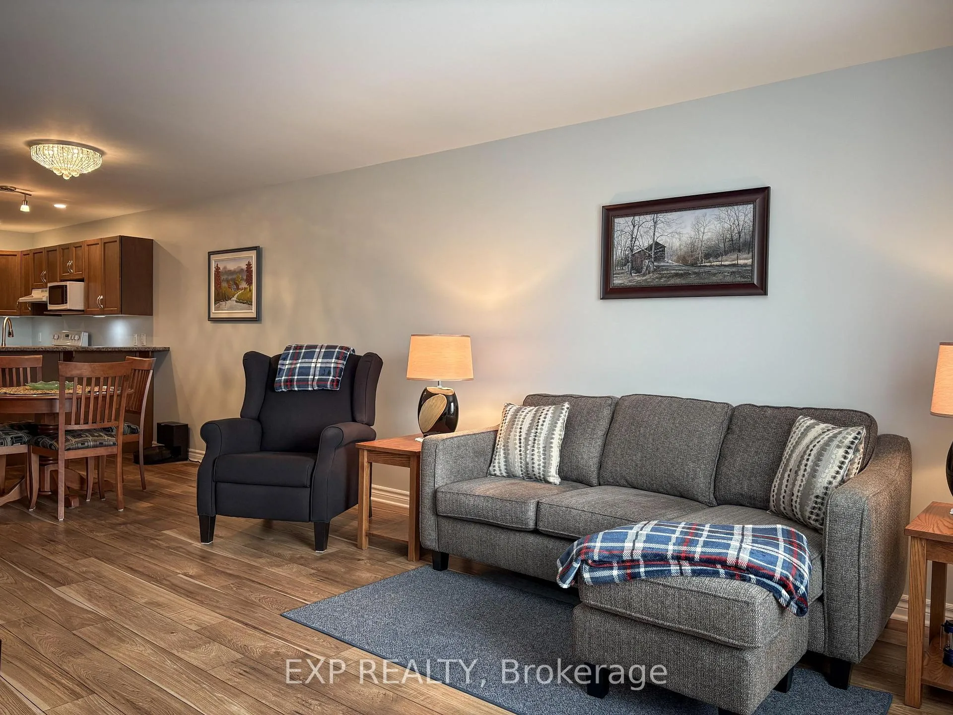 Photo 8 of 182 Elk Street, Renfrew — HOMEH