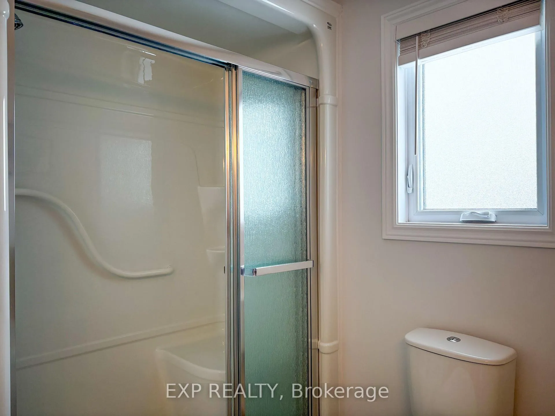 Photo 12 of 182 Elk Street, Renfrew — HOMEH
