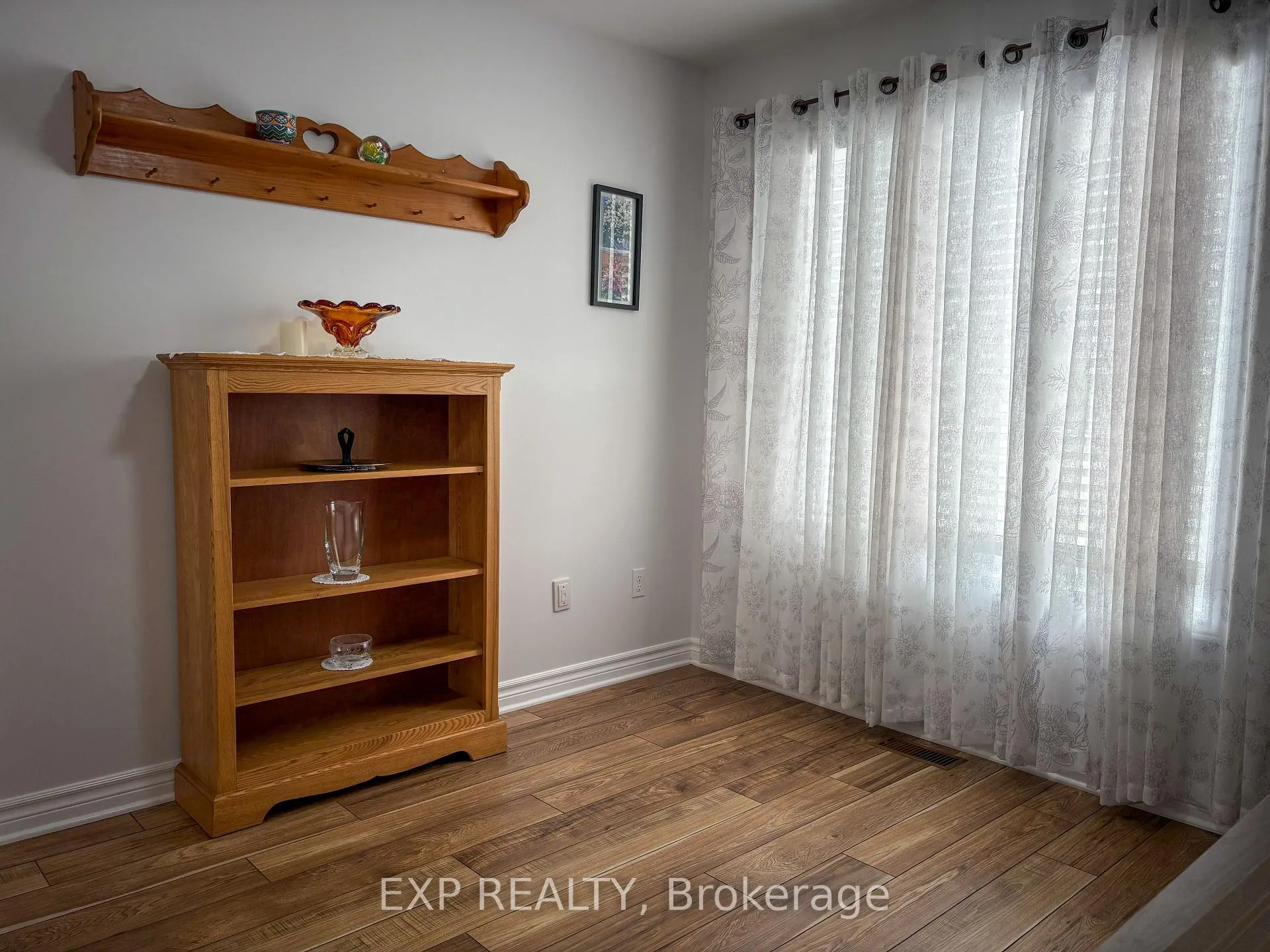 Photo 16 of 182 Elk Street, Renfrew — HOMEH