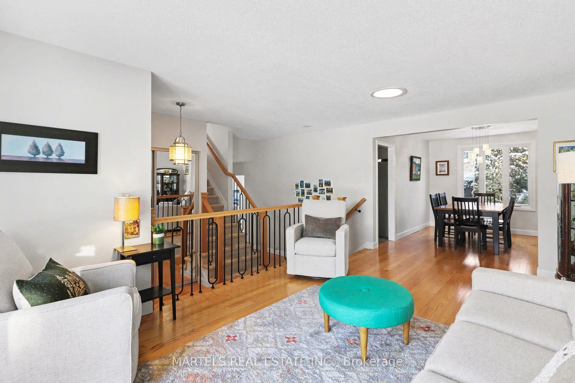 Photo 3 of 1149 Beaujolais Crescent, Ottawa, Convent Glen — HOMEH