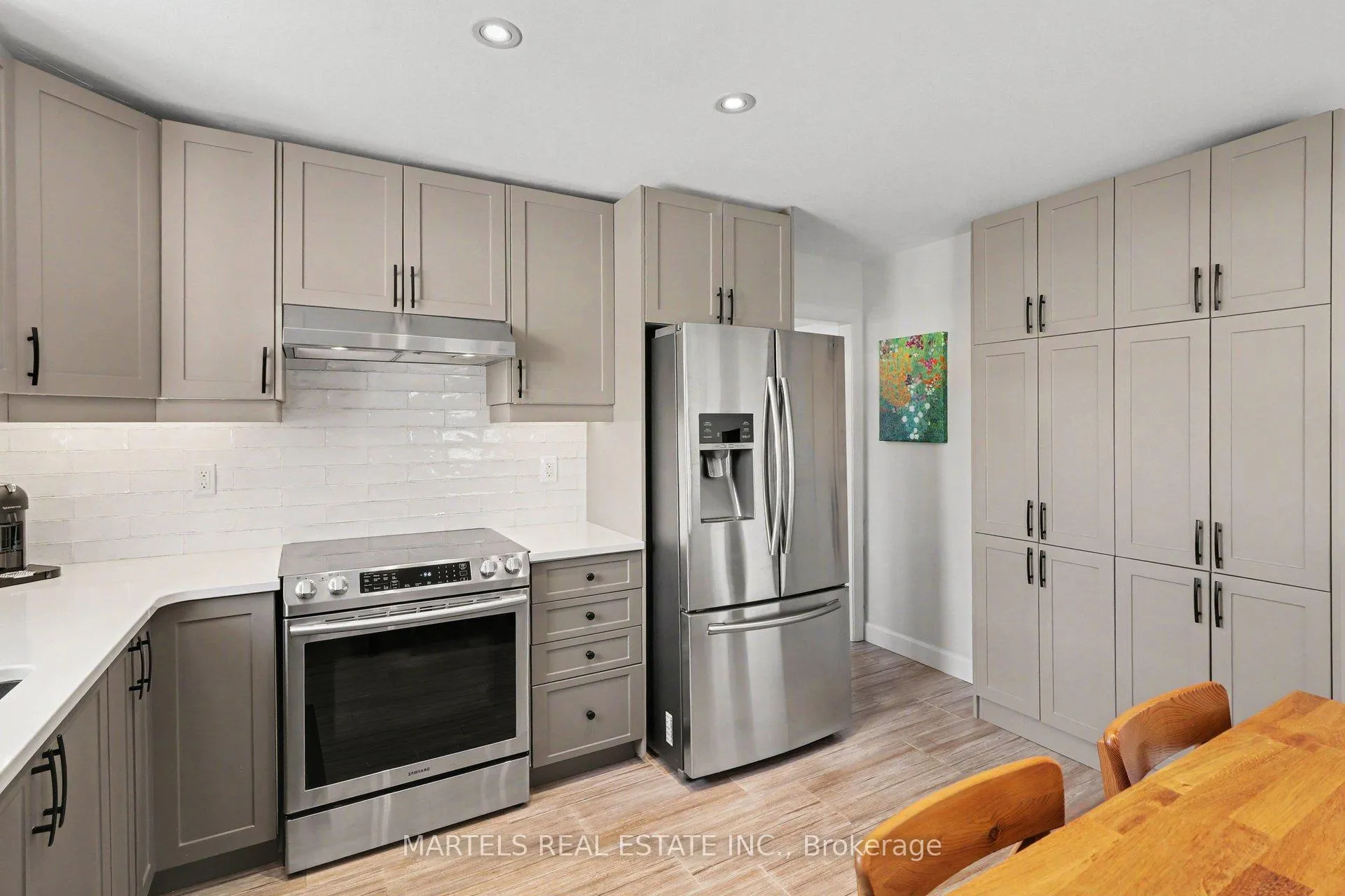 Photo 9 of 1149 Beaujolais Crescent, Ottawa, Convent Glen — HOMEH