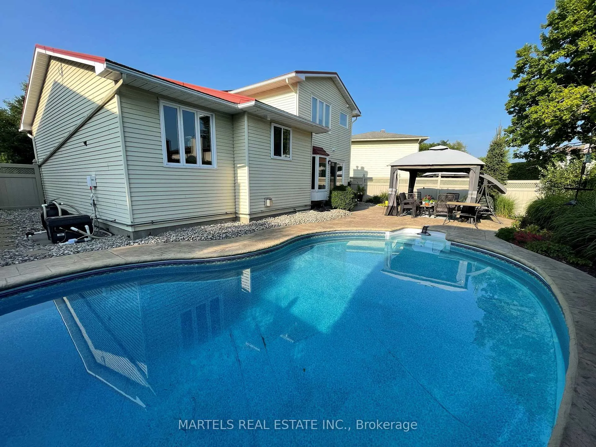 Photo 22 of 1149 Beaujolais Crescent, Ottawa, Convent Glen — HOMEH