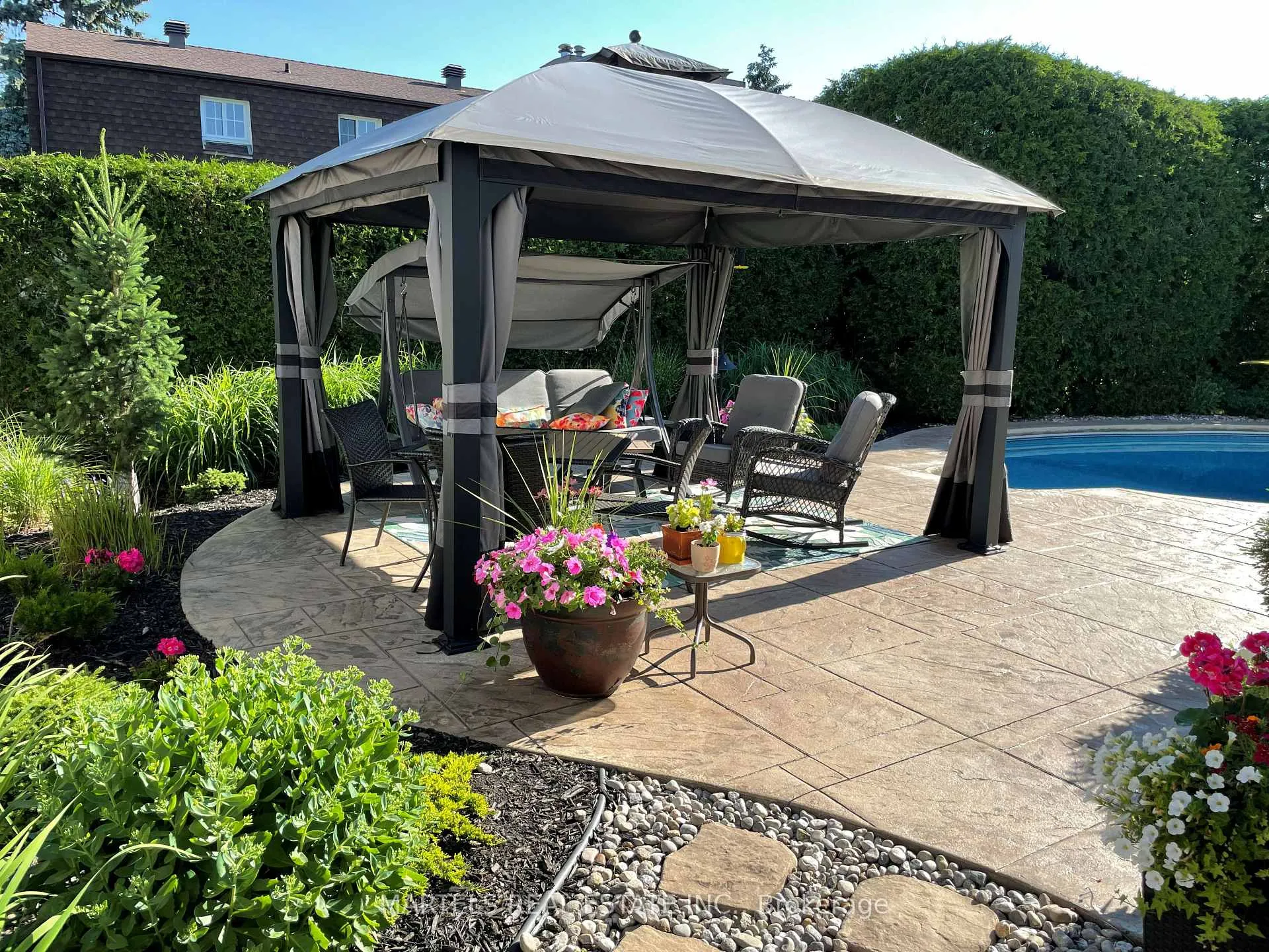 Photo 23 of 1149 Beaujolais Crescent, Ottawa, Convent Glen — HOMEH