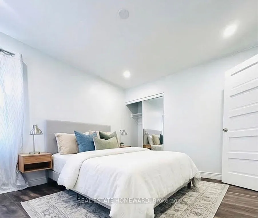 Photo 6 of 13 Pine Street, Ajax, Central — HOMEH
