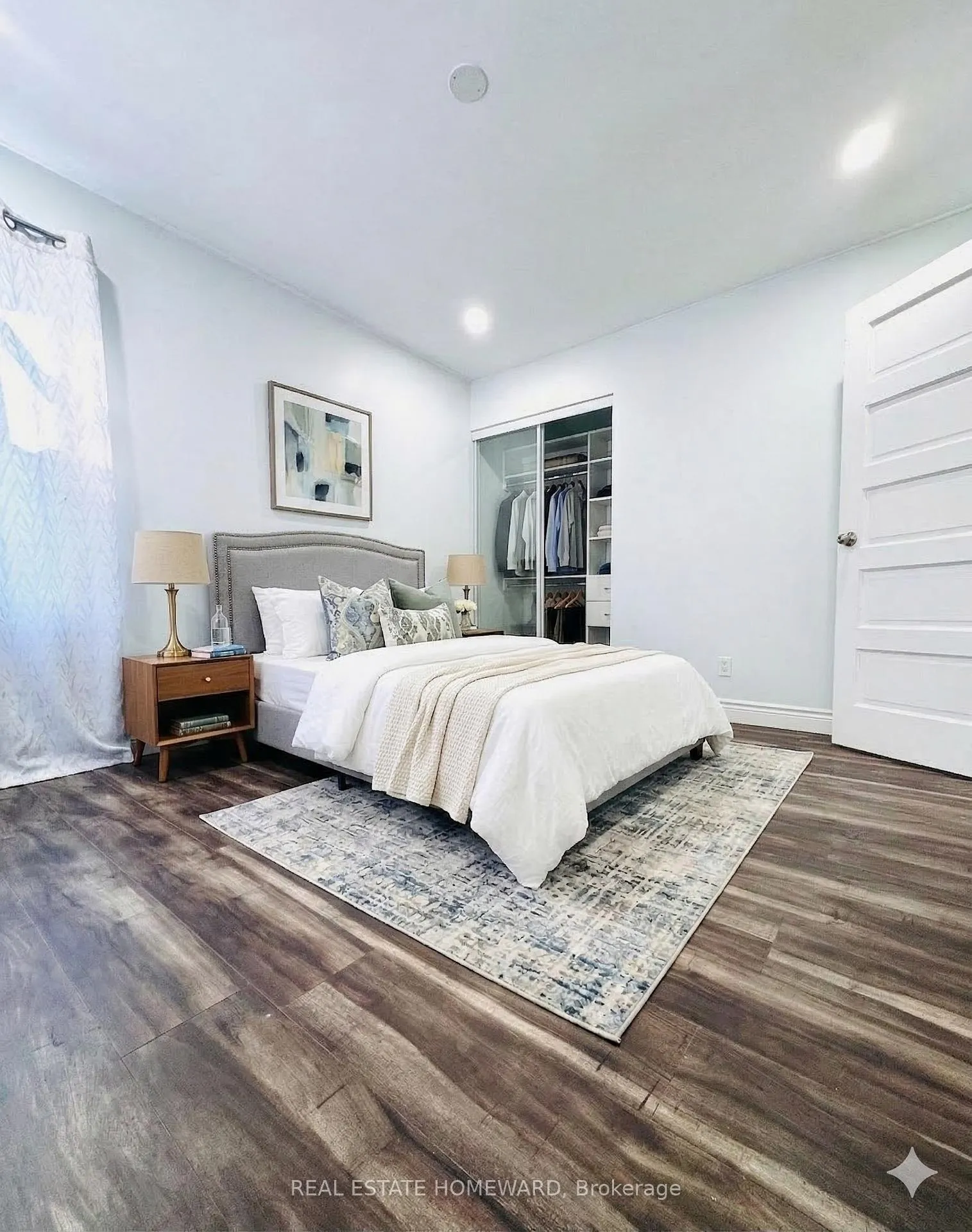Photo 7 of 13 Pine Street, Ajax, Central — HOMEH