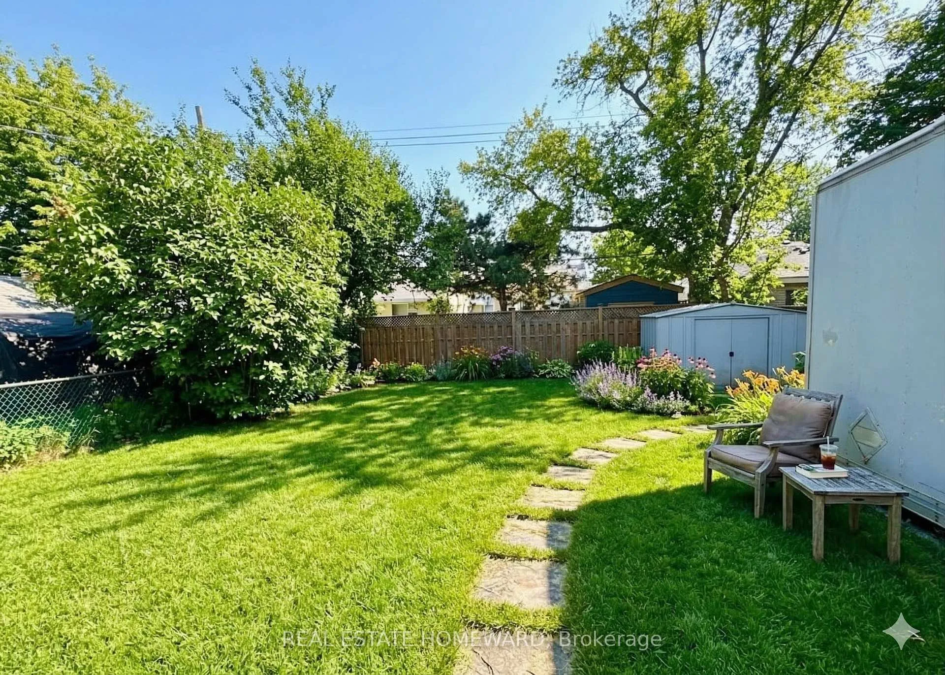 Photo 8 of 13 Pine Street, Ajax, Central — HOMEH