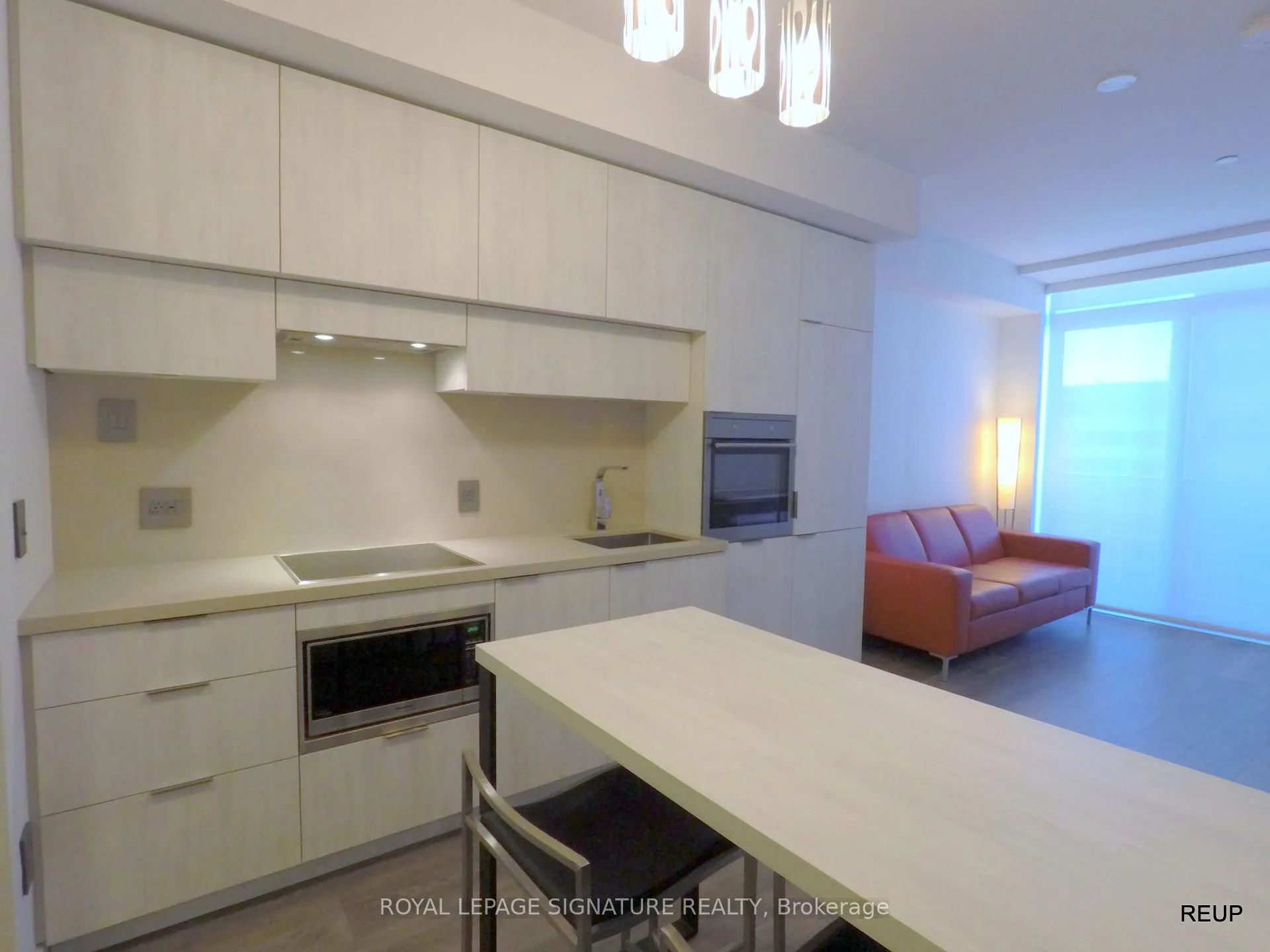 Photo 6 of Unit 2402, 8 Eglinton Avenue E, Toronto, Mount Pleasant West — HOMEH