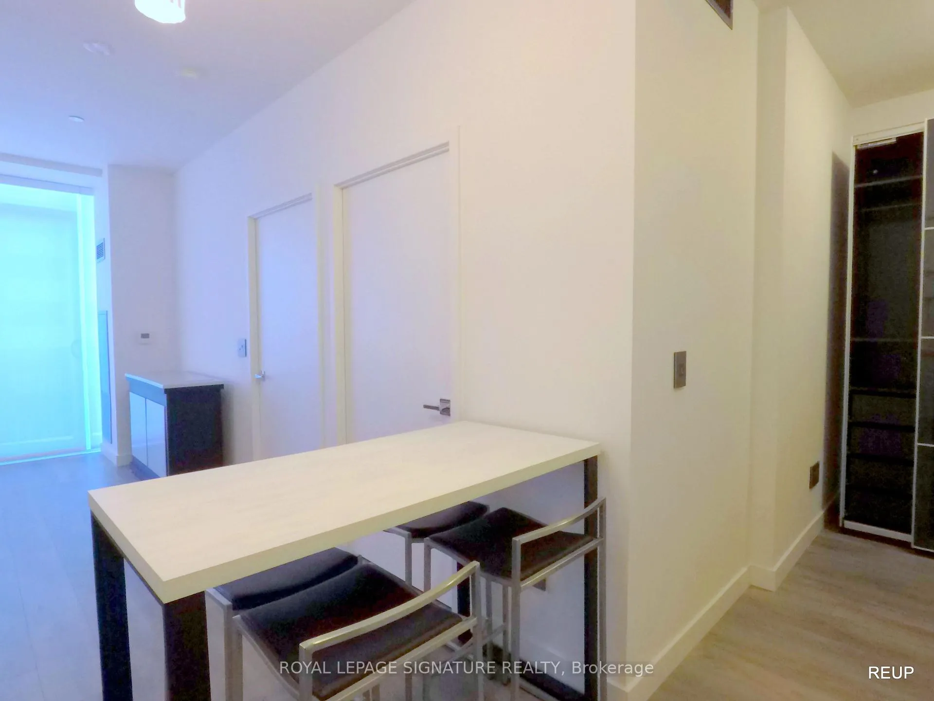 Photo 8 of Unit 2402, 8 Eglinton Avenue E, Toronto, Mount Pleasant West — HOMEH