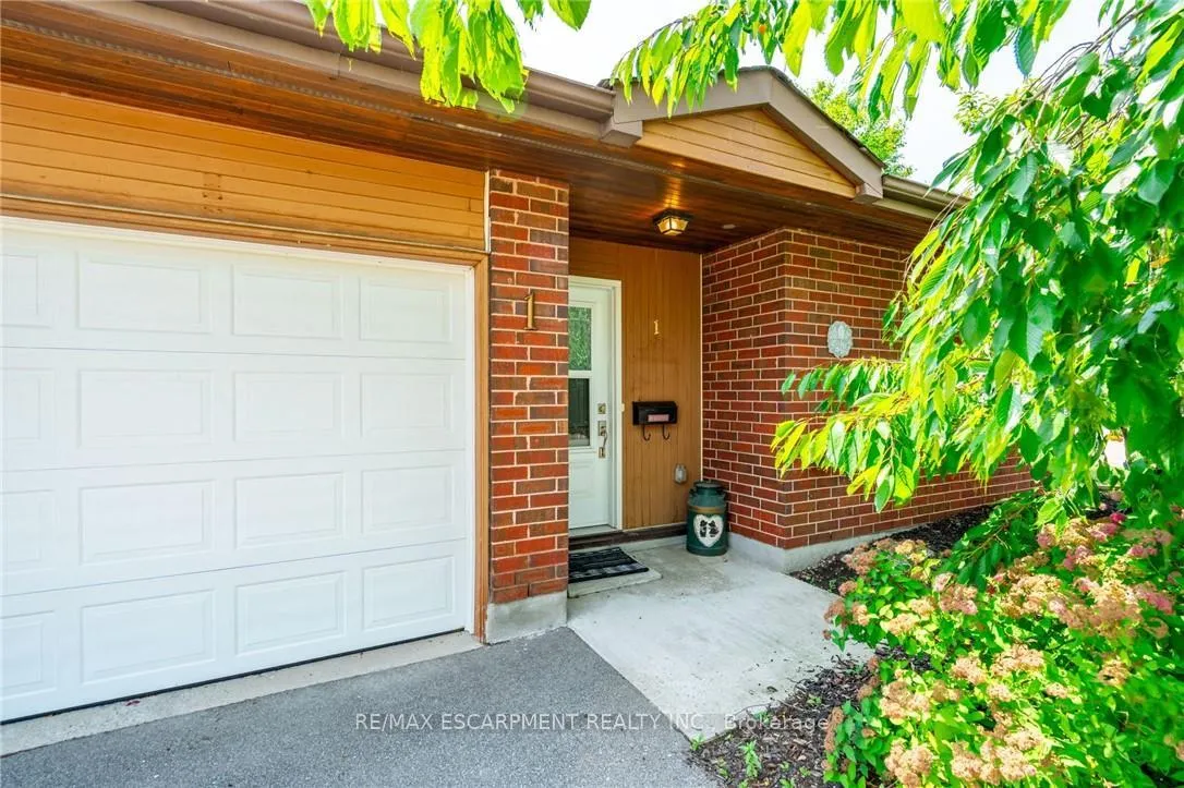 Photo 5 of 1 Archdeacon Clark Trail, Hamilton, Kennedy — HOMEH