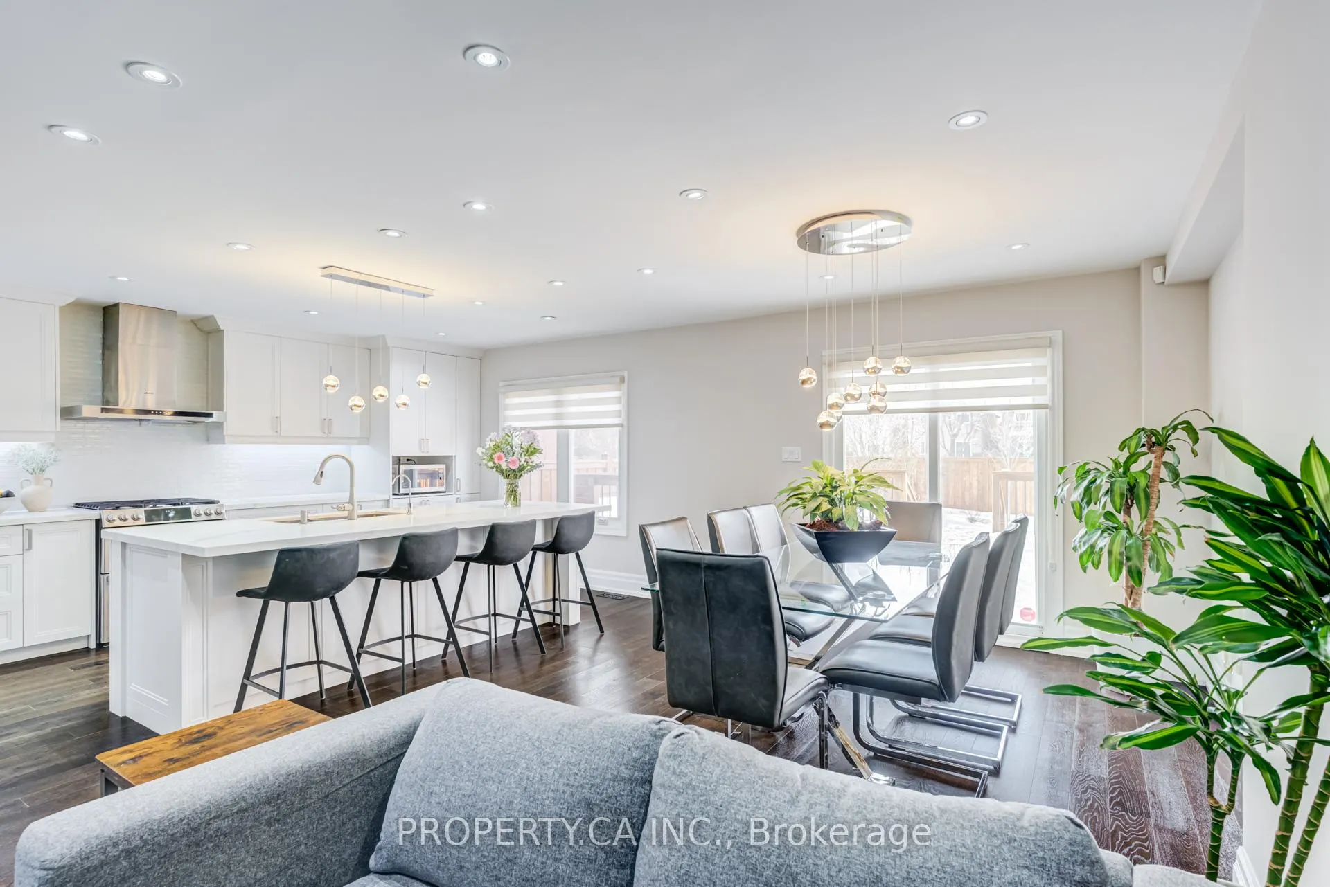 Photo 8 of 150 Brookmill Drive, Vaughan, Brownridge — HOMEH