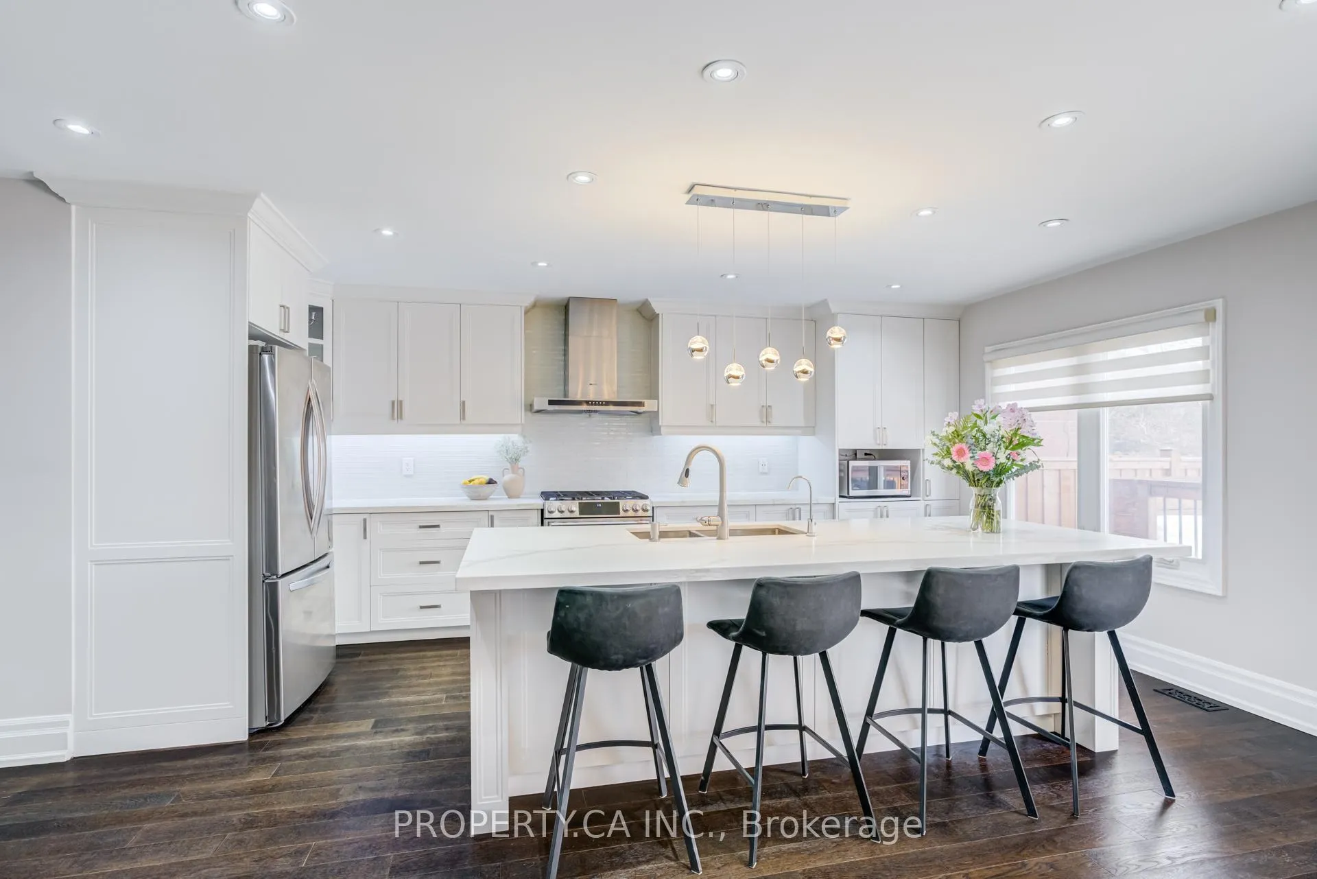 Photo 9 of 150 Brookmill Drive, Vaughan, Brownridge — HOMEH