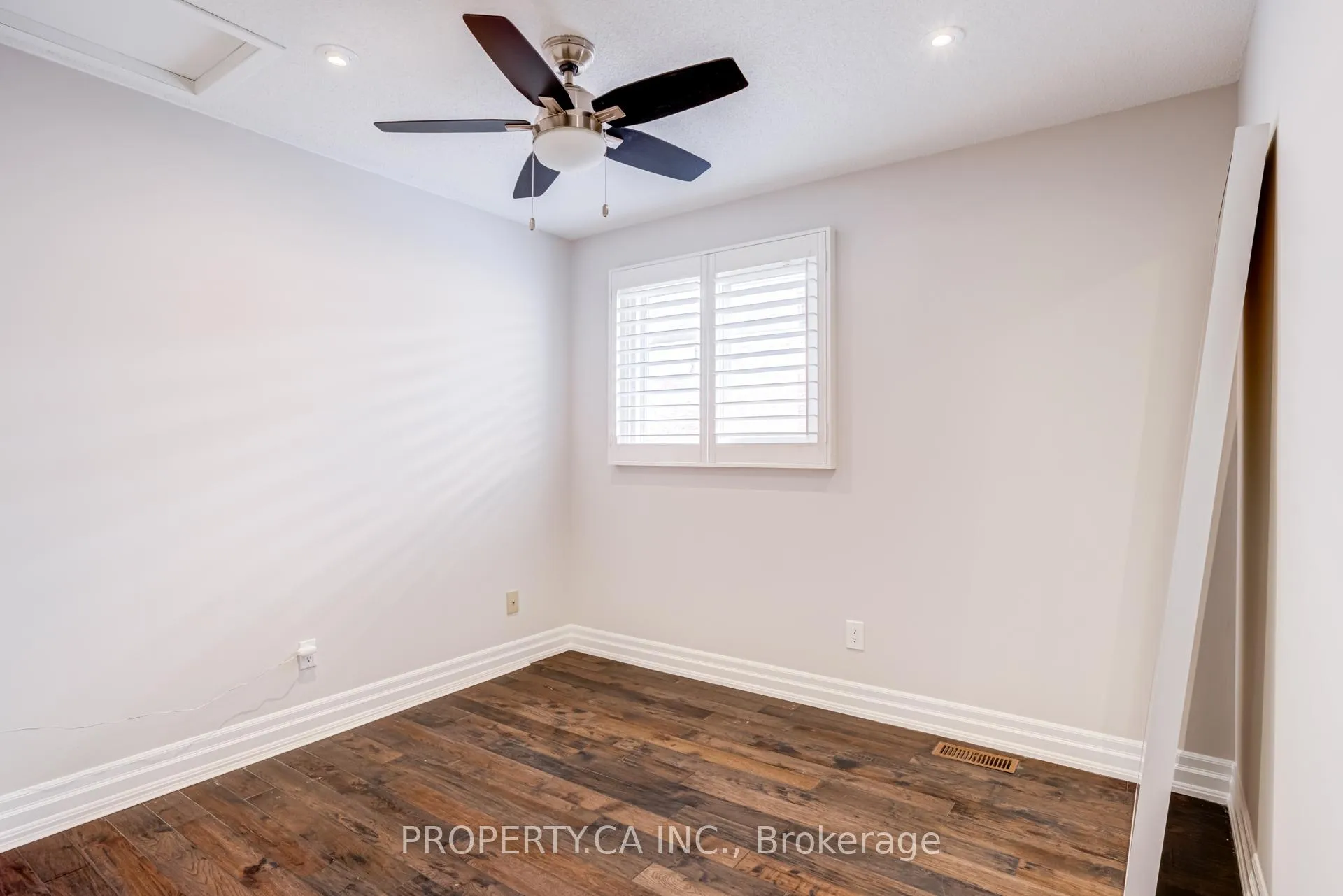 Photo 31 of 150 Brookmill Drive, Vaughan, Brownridge — HOMEH