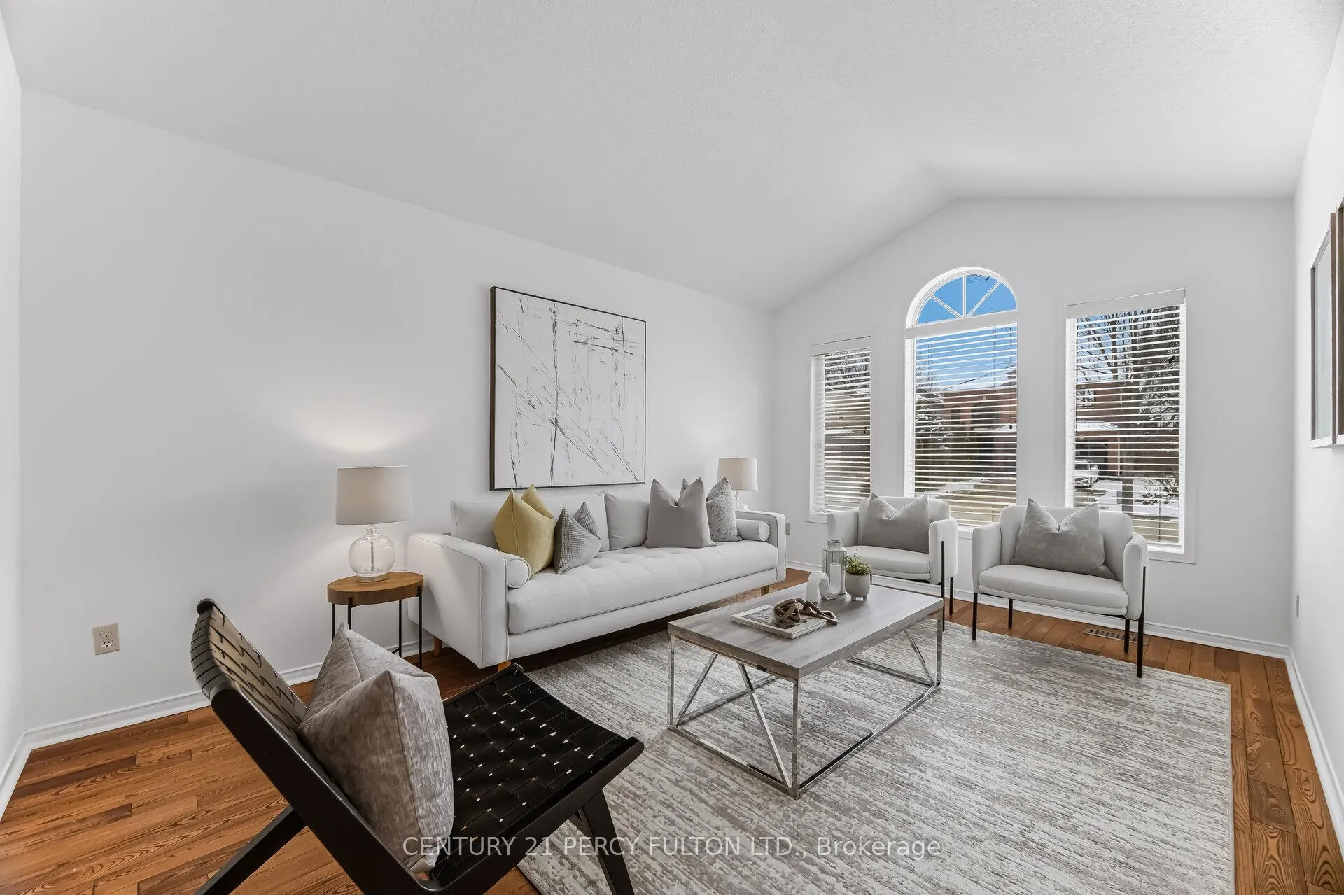 Photo 6 of 1581 Oakburn Street, Pickering, Highbush — HOMEH