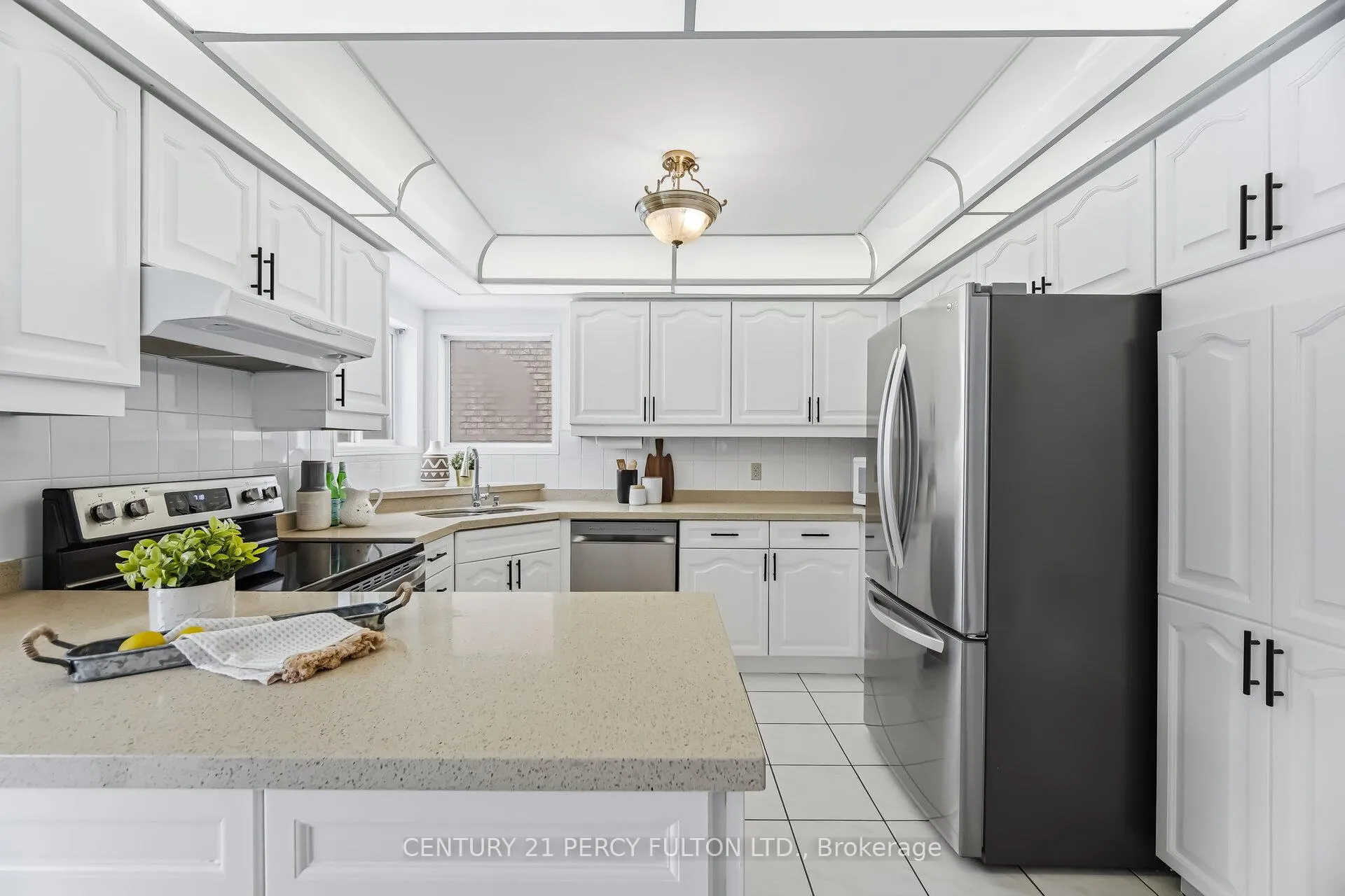 Photo 11 of 1581 Oakburn Street, Pickering, Highbush — HOMEH