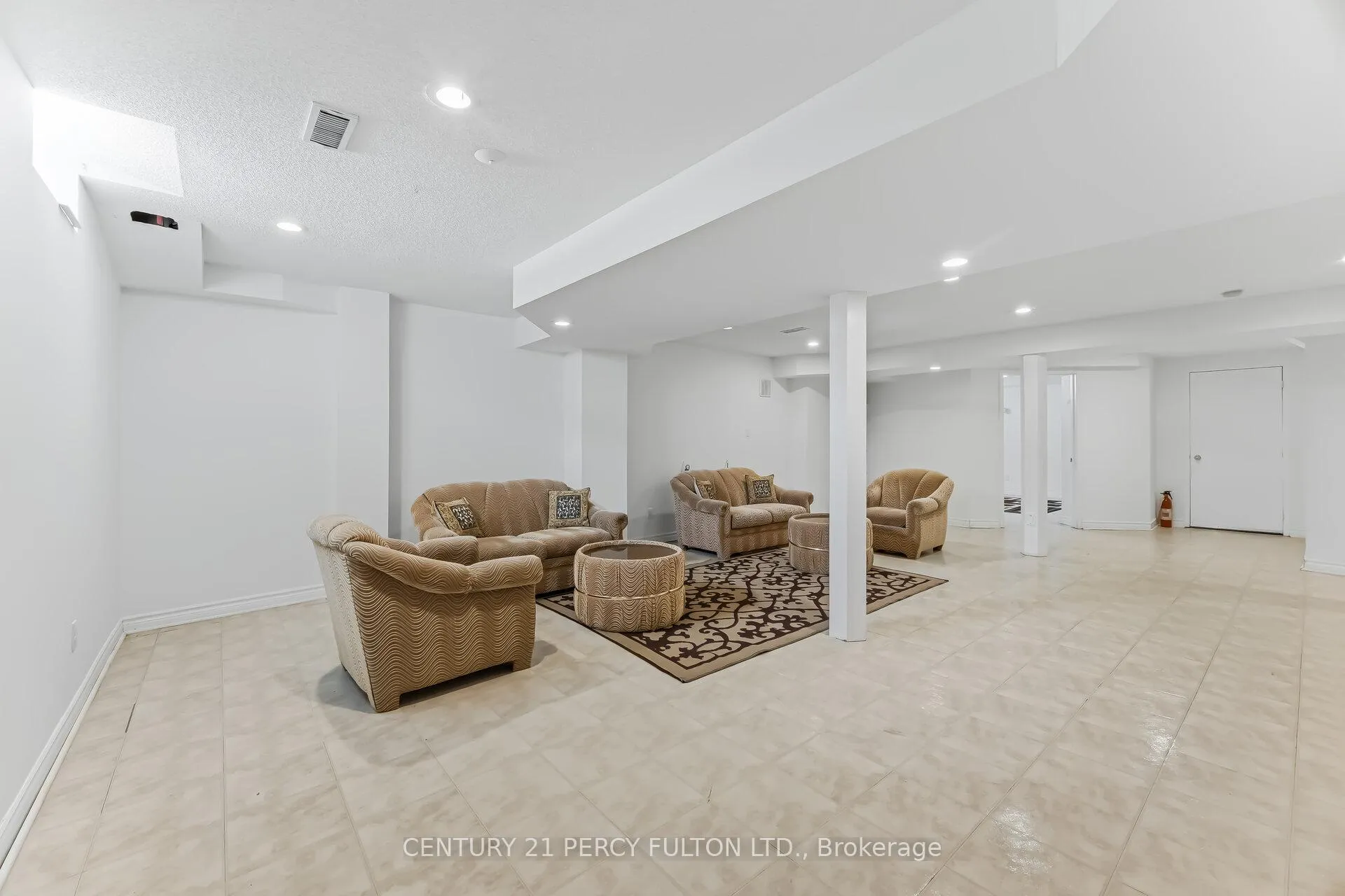 Photo 29 of 1581 Oakburn Street, Pickering, Highbush — HOMEH