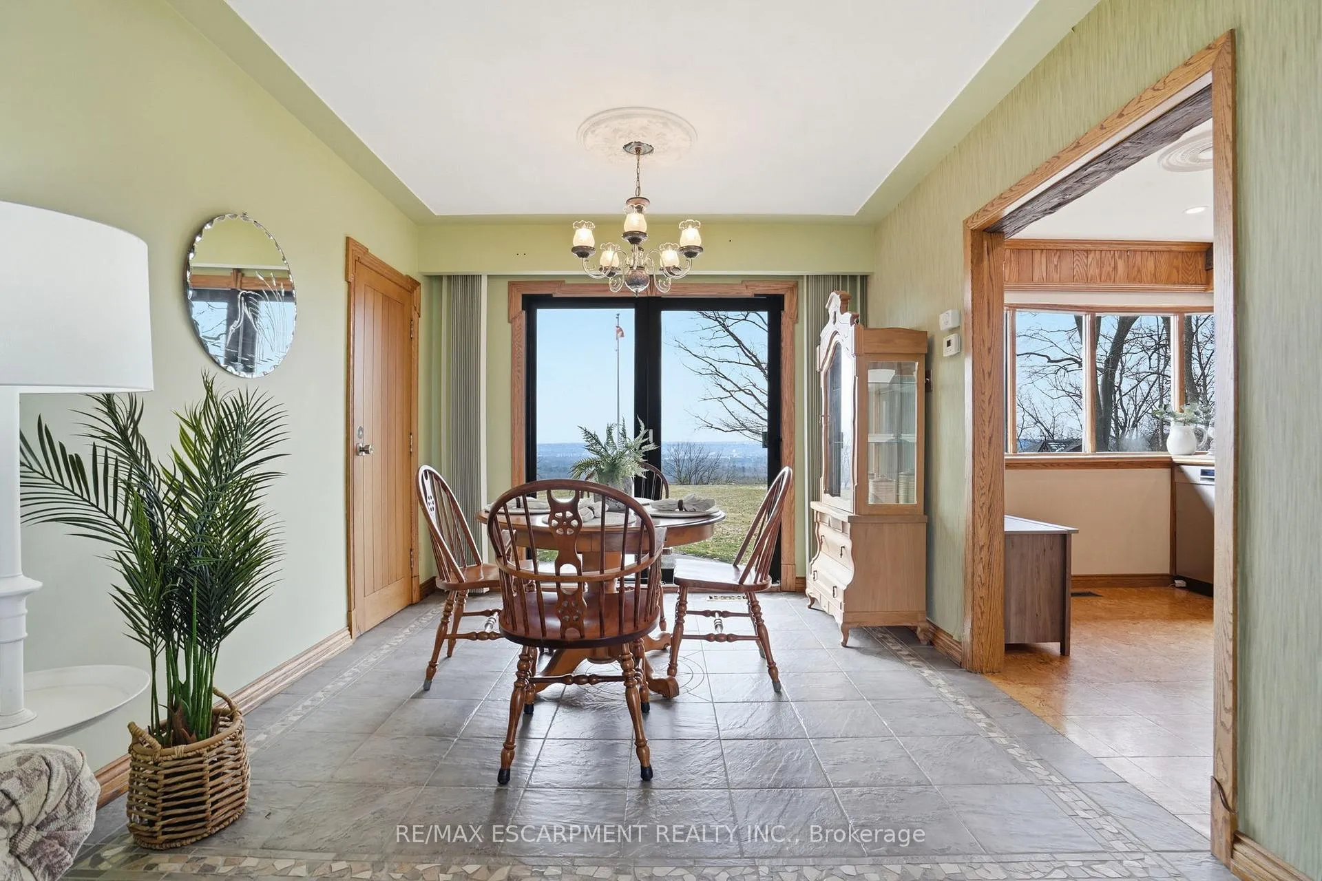 Photo 11 of 1 Thorncrest Boulevard, Hamilton, Pleasant View — HOMEH