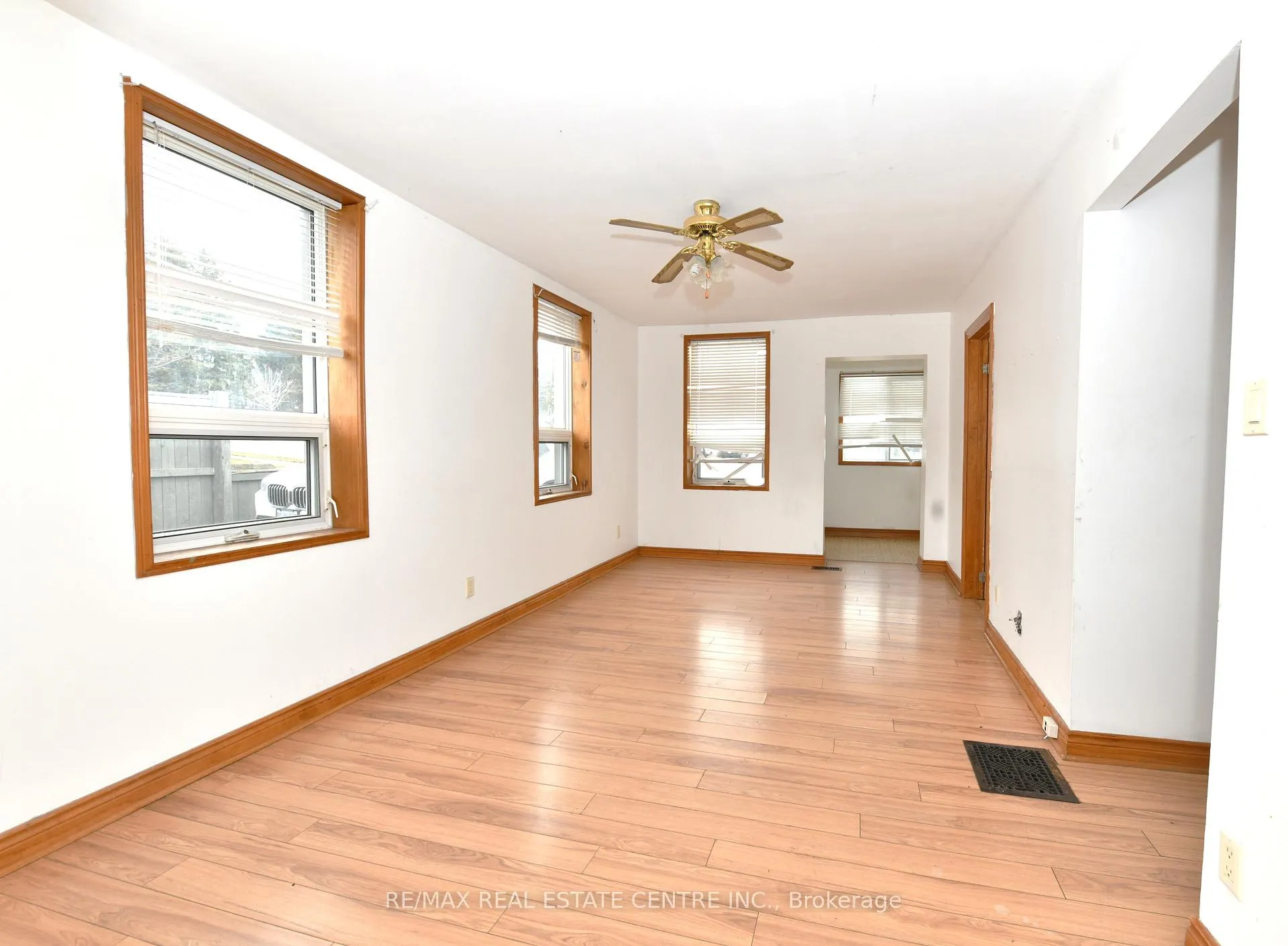 Photo 4 of 1094 Bleams Road, Wilmot — HOMEH