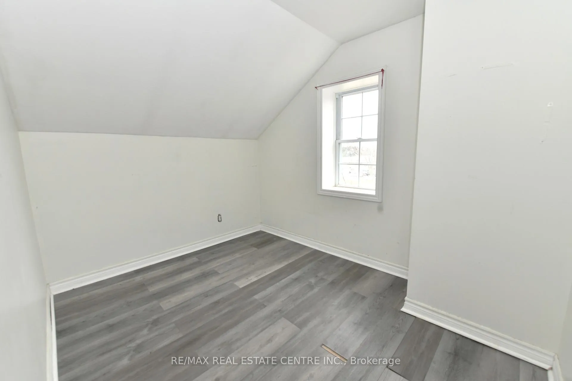 Photo 15 of 1094 Bleams Road, Wilmot — HOMEH