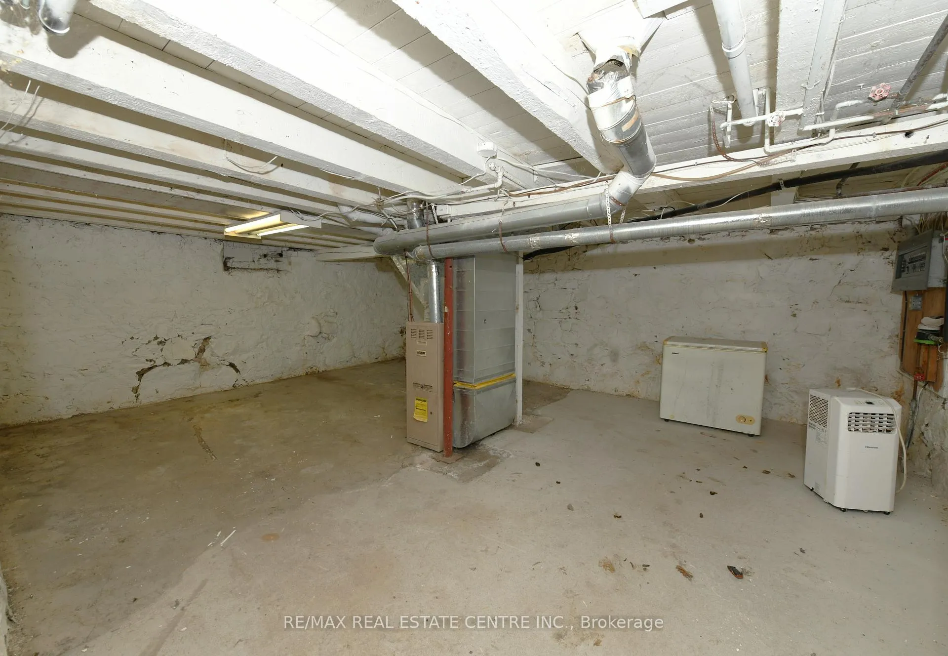 Photo 17 of 1094 Bleams Road, Wilmot — HOMEH