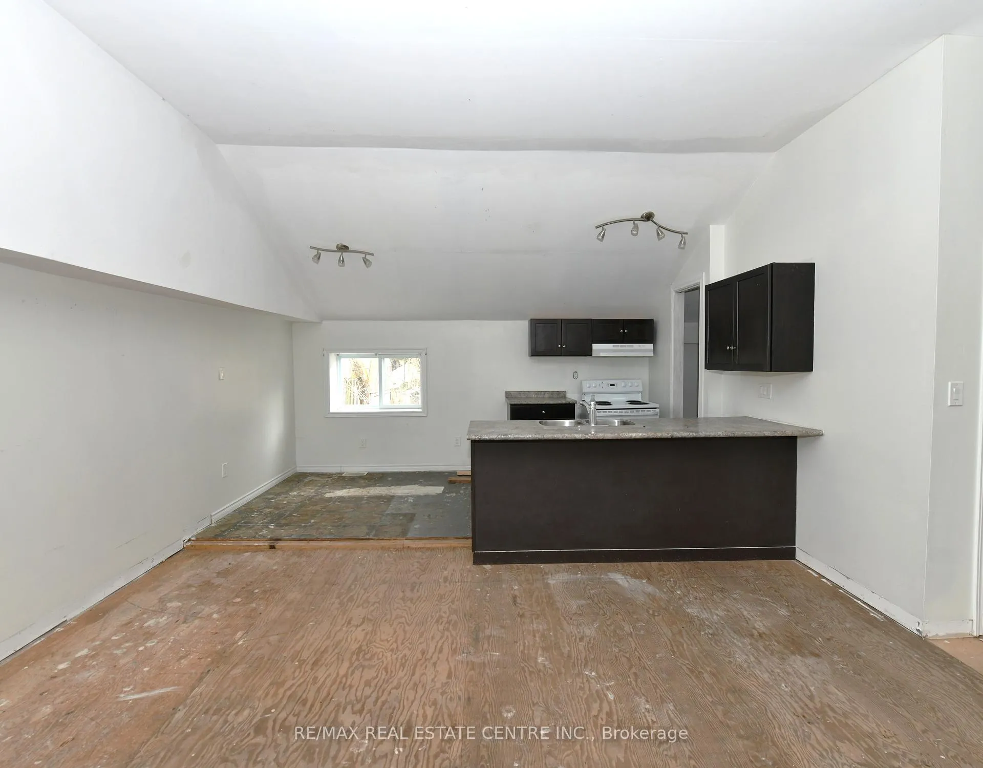 Photo 34 of 1094 Bleams Road, Wilmot — HOMEH