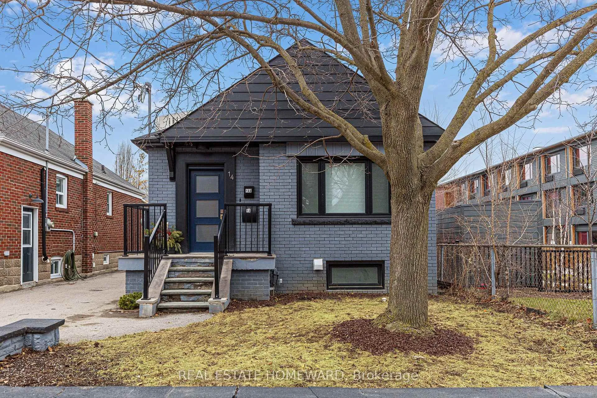 Photo 2 of 14 Bracebridge Avenue E, Toronto, Woodbine-Lumsden — HOMEH