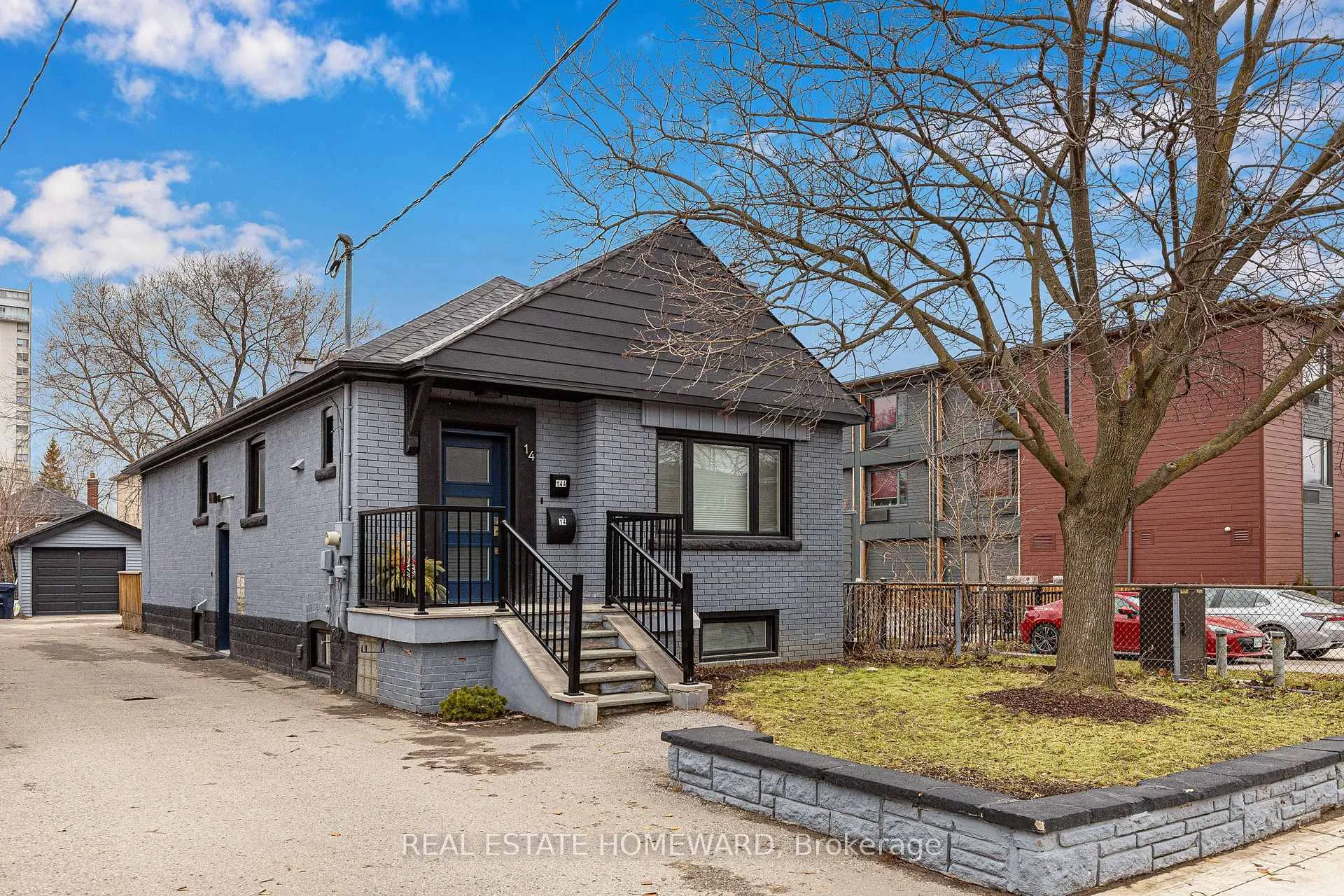 Photo 3 of 14 Bracebridge Avenue E, Toronto, Woodbine-Lumsden — HOMEH