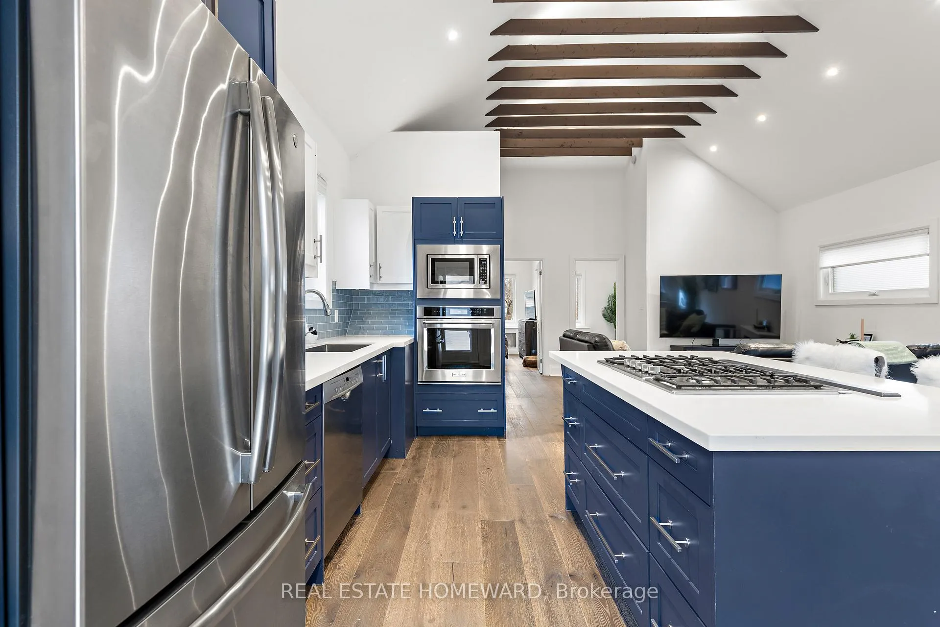 Photo 7 of 14 Bracebridge Avenue E, Toronto, Woodbine-Lumsden — HOMEH
