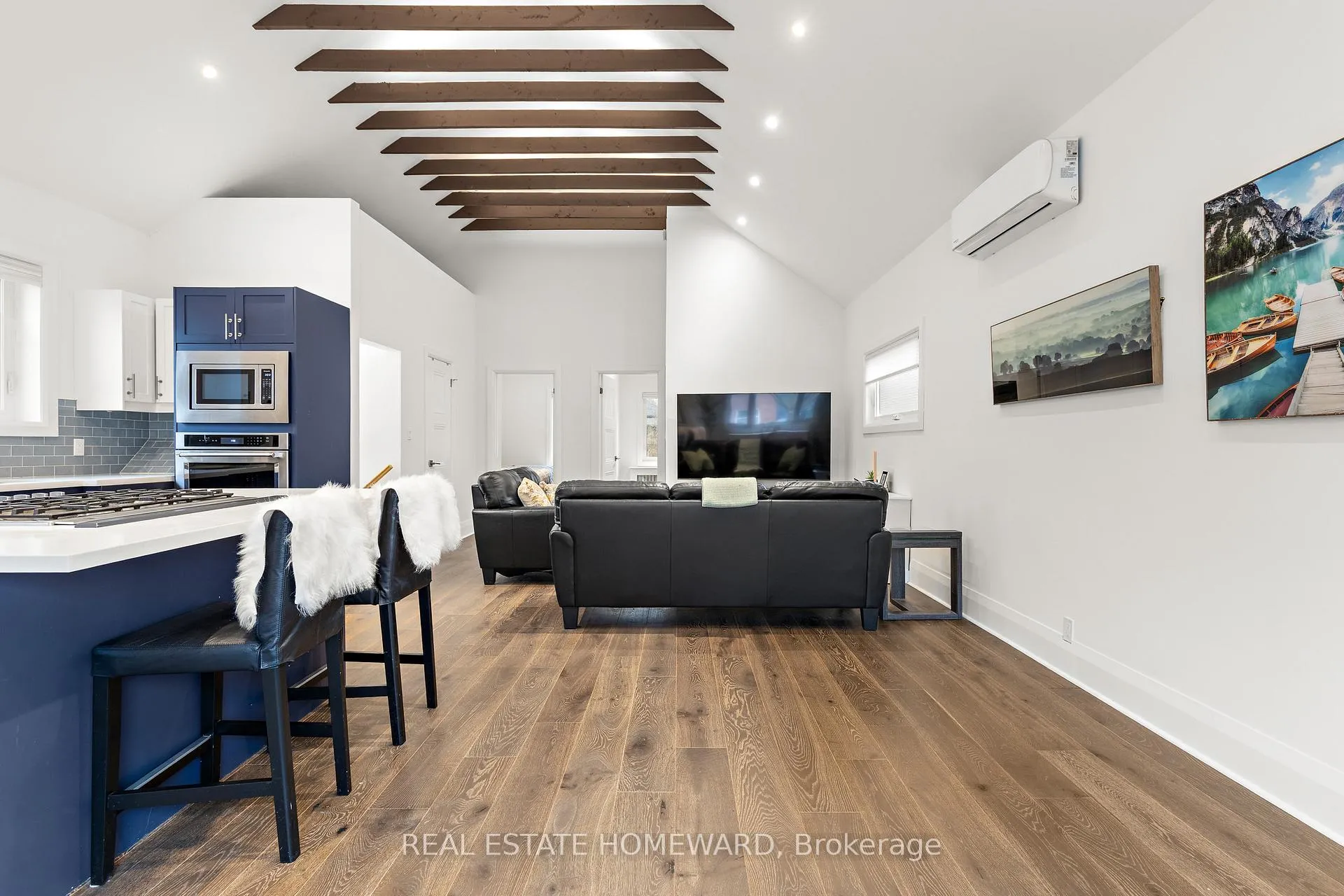 Photo 8 of 14 Bracebridge Avenue E, Toronto, Woodbine-Lumsden — HOMEH