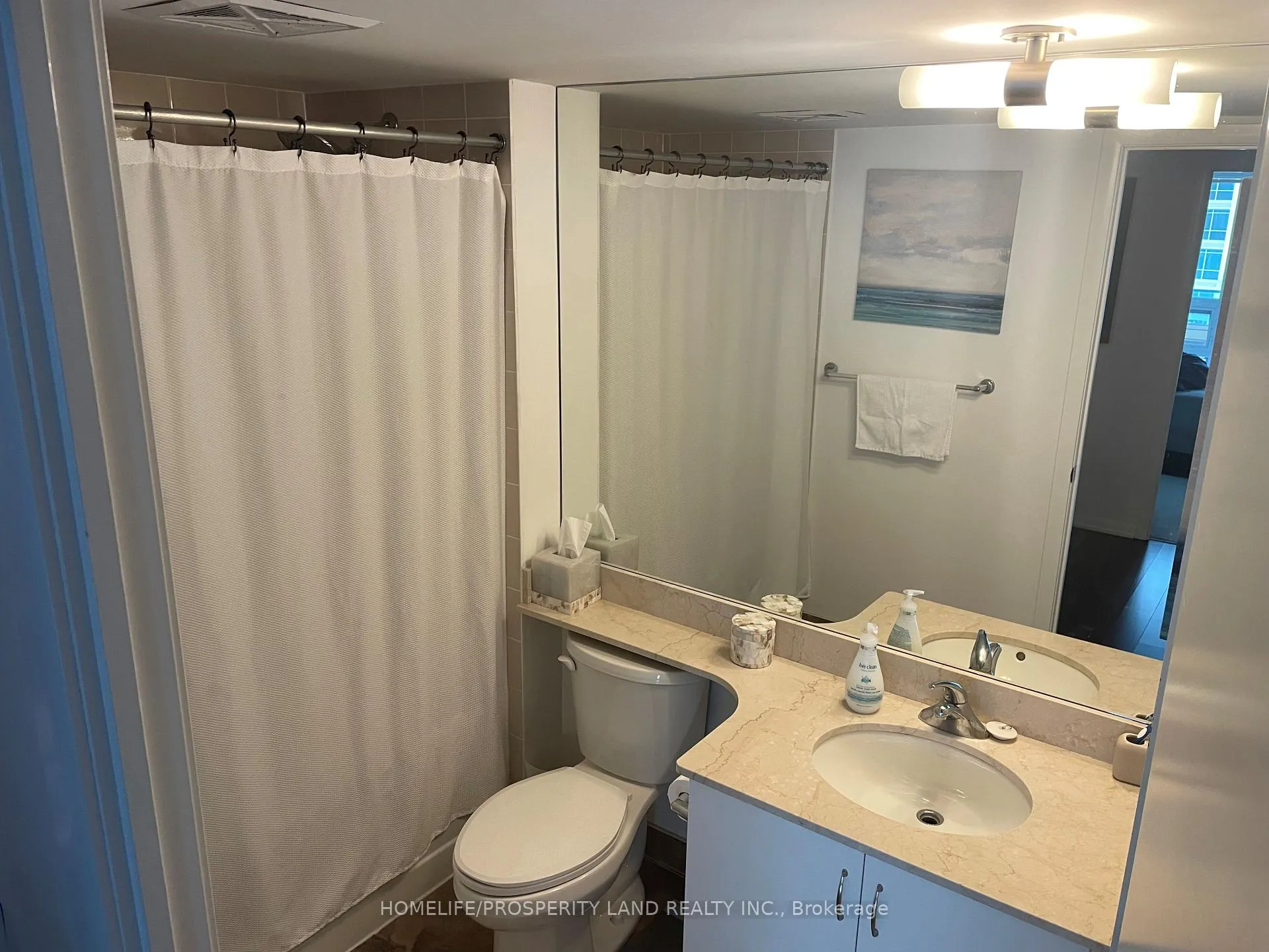 Photo 8 of Unit 521, 215 Fort York Boulevard, Toronto, Niagara — HOMEH