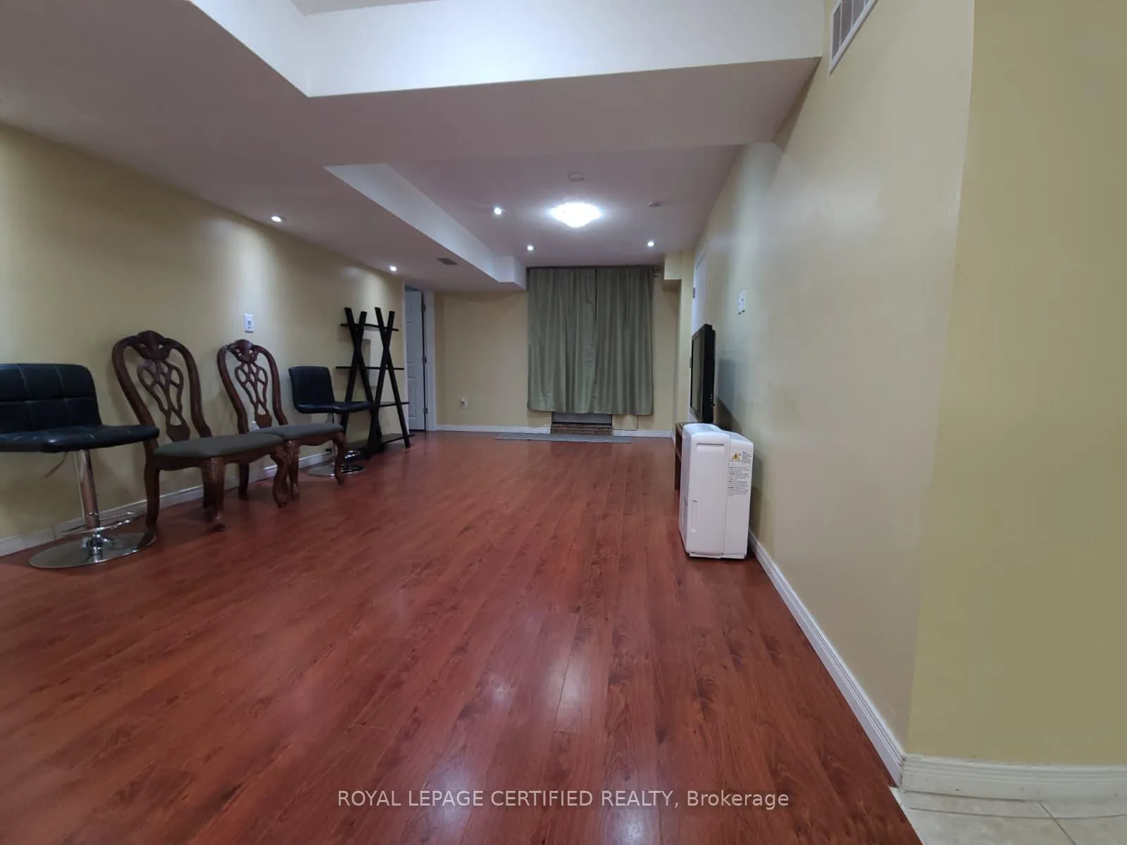 Photo 14 of Unit BSMNT, 12 Peer Drive, Guelph, Kortright Hills — HOMEH