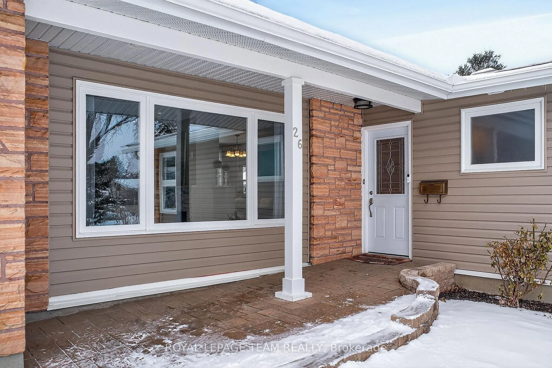 Photo 4 of 26 Solva Drive, Ottawa, Crystal Beach — HOMEH