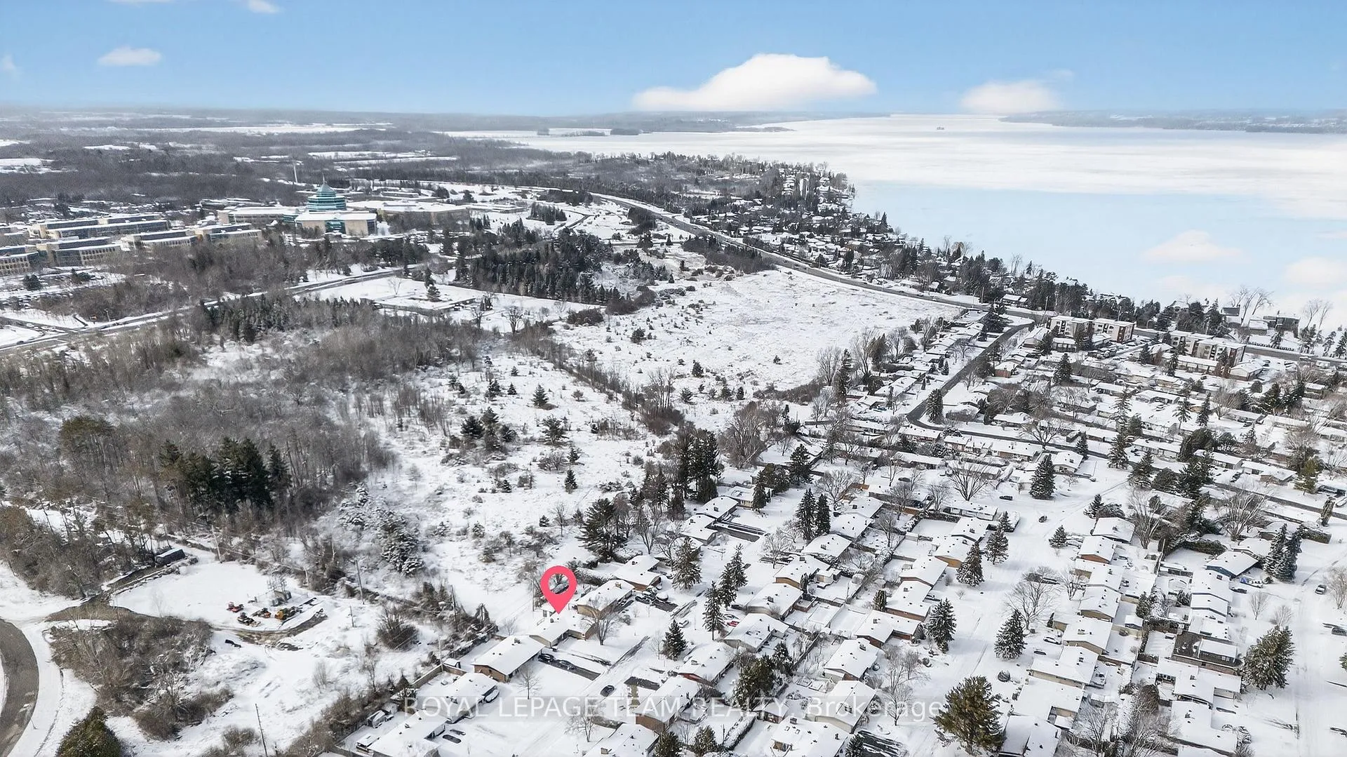 Photo 5 of 26 Solva Drive, Ottawa, Crystal Beach — HOMEH