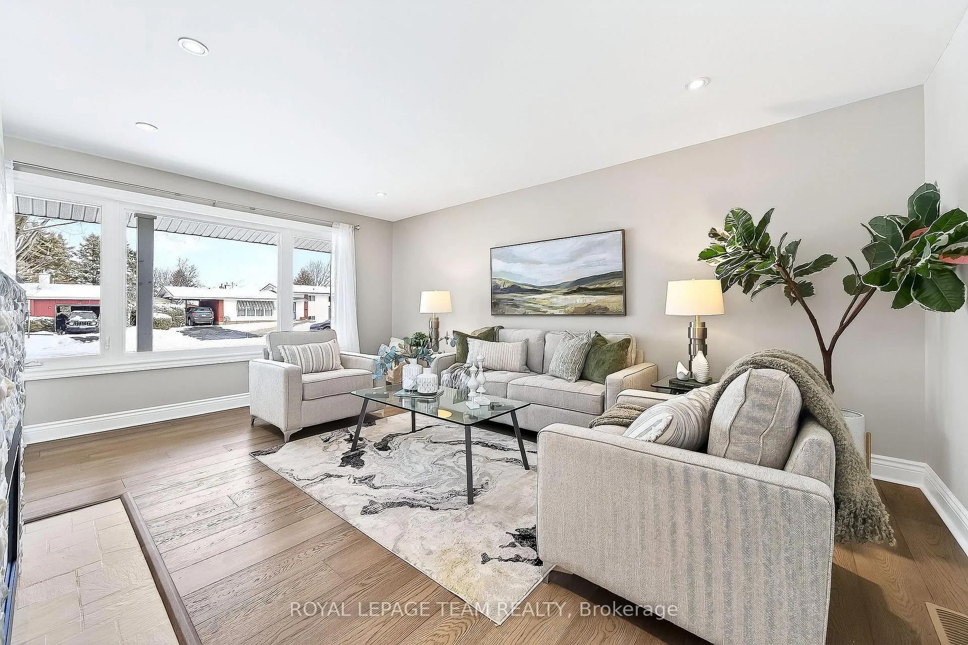 Photo 8 of 26 Solva Drive, Ottawa, Crystal Beach — HOMEH