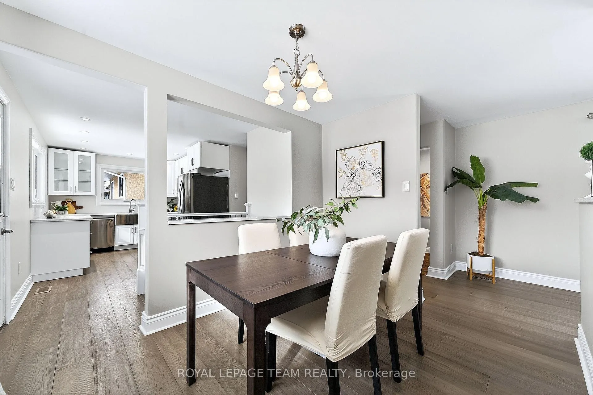 Photo 11 of 26 Solva Drive, Ottawa, Crystal Beach — HOMEH