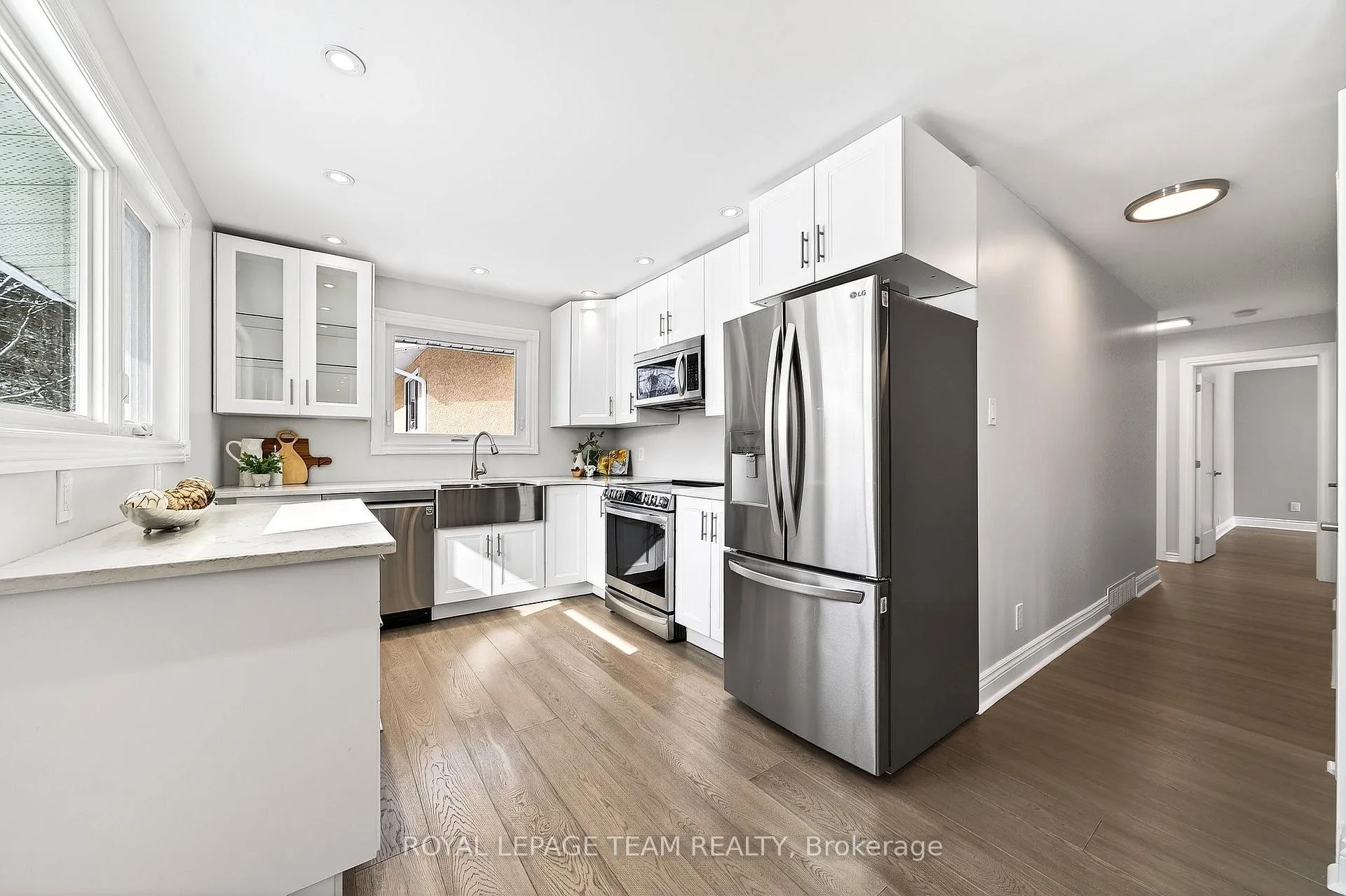Photo 14 of 26 Solva Drive, Ottawa, Crystal Beach — HOMEH