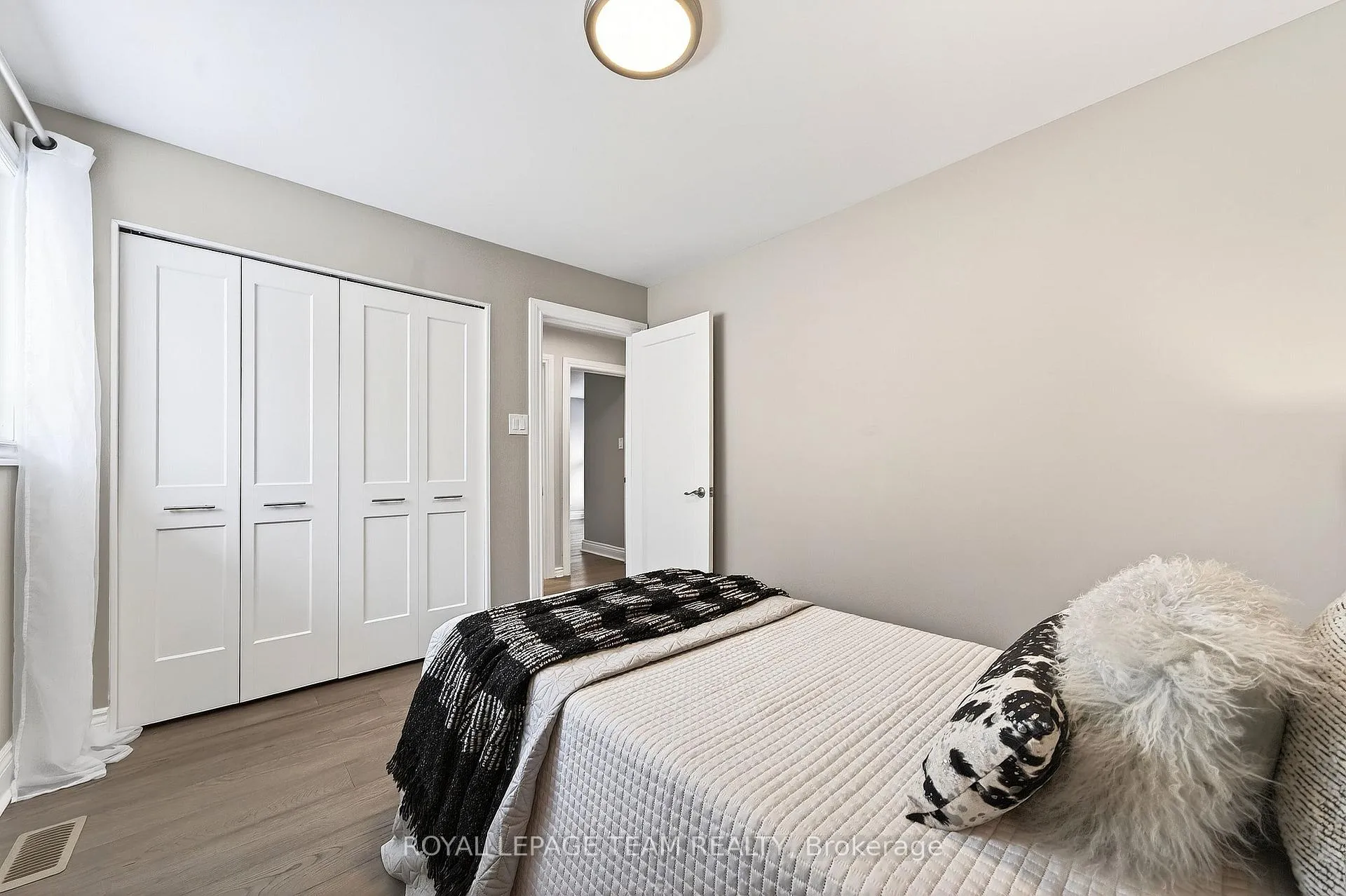 Photo 26 of 26 Solva Drive, Ottawa, Crystal Beach — HOMEH