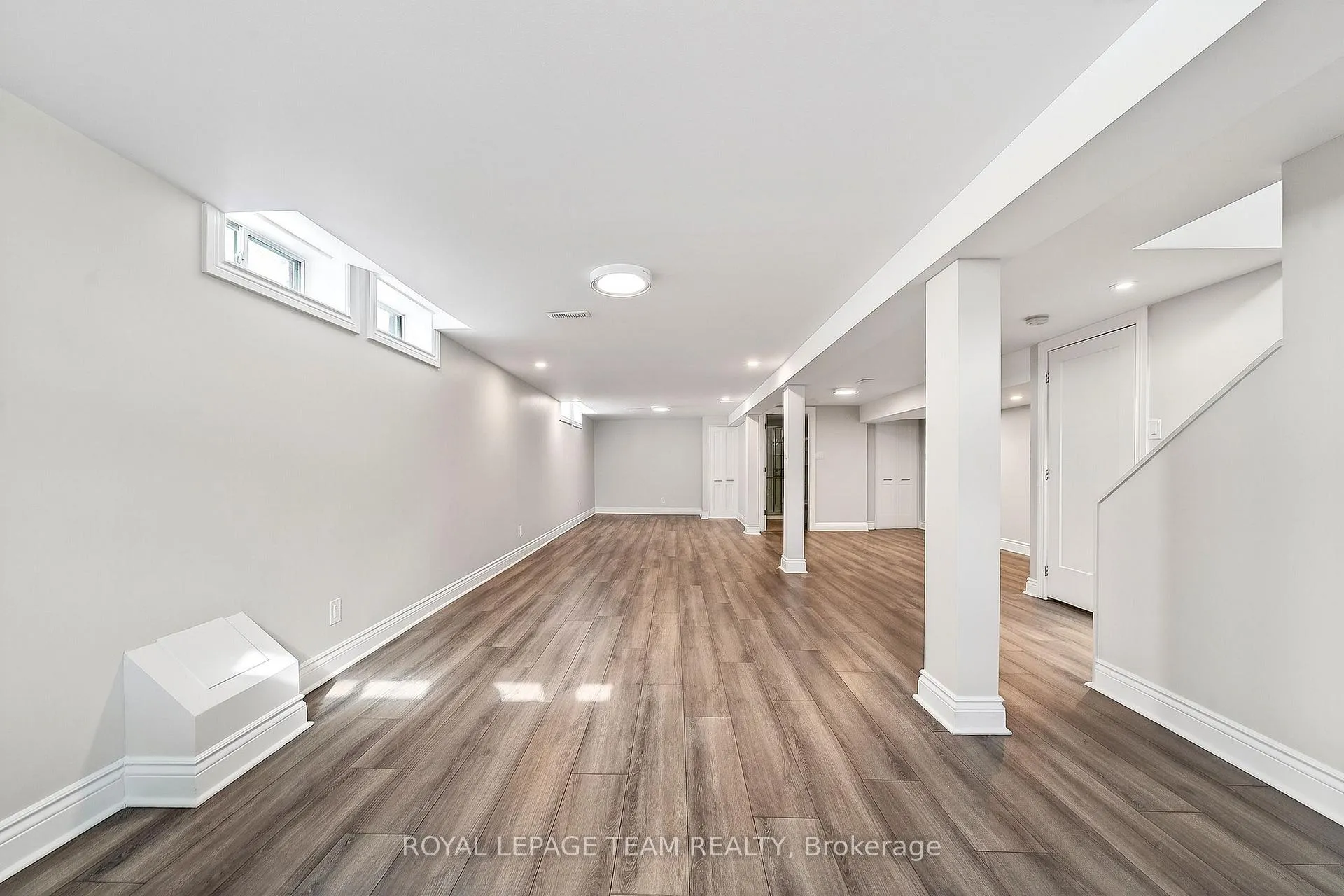 Photo 33 of 26 Solva Drive, Ottawa, Crystal Beach — HOMEH