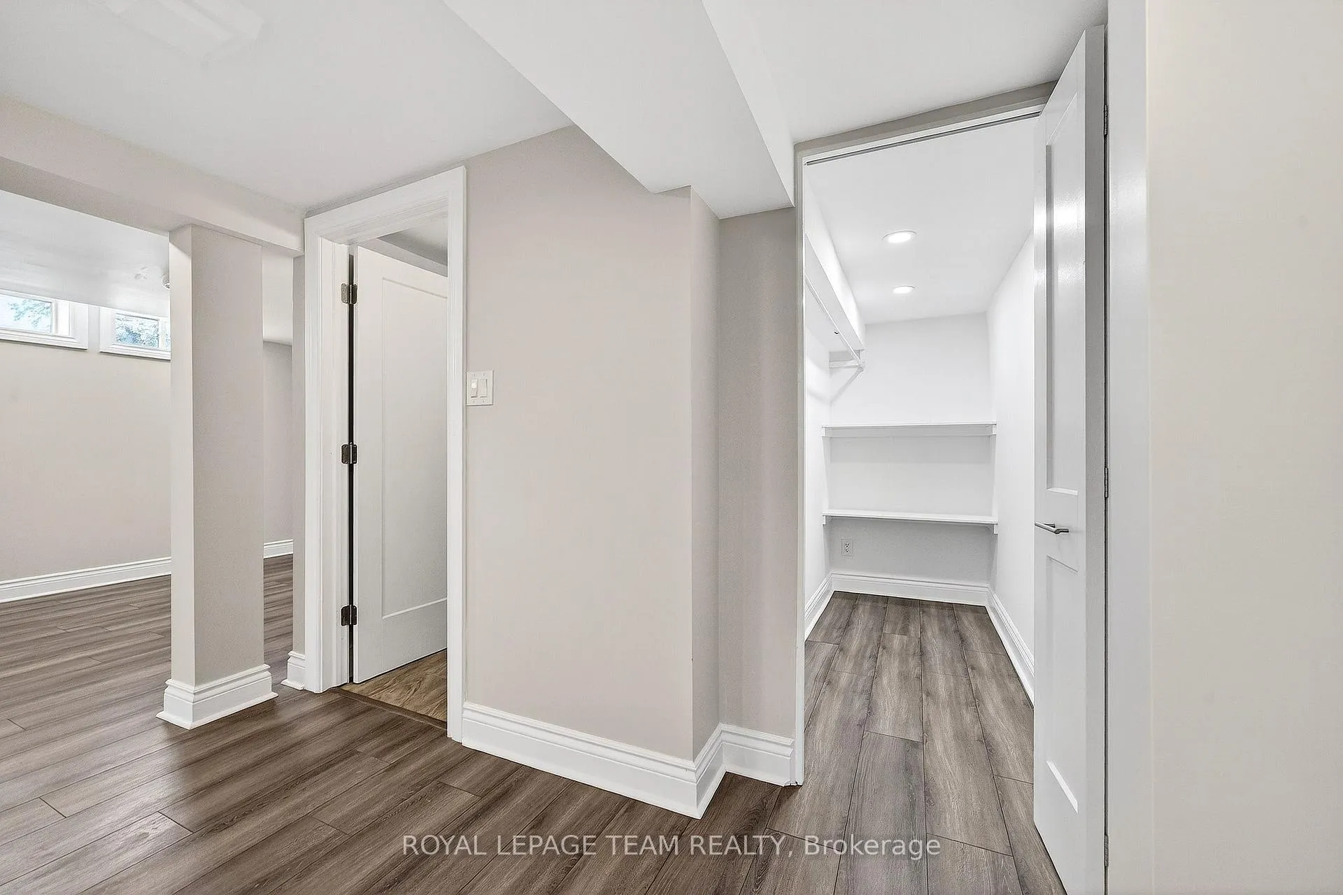 Photo 34 of 26 Solva Drive, Ottawa, Crystal Beach — HOMEH