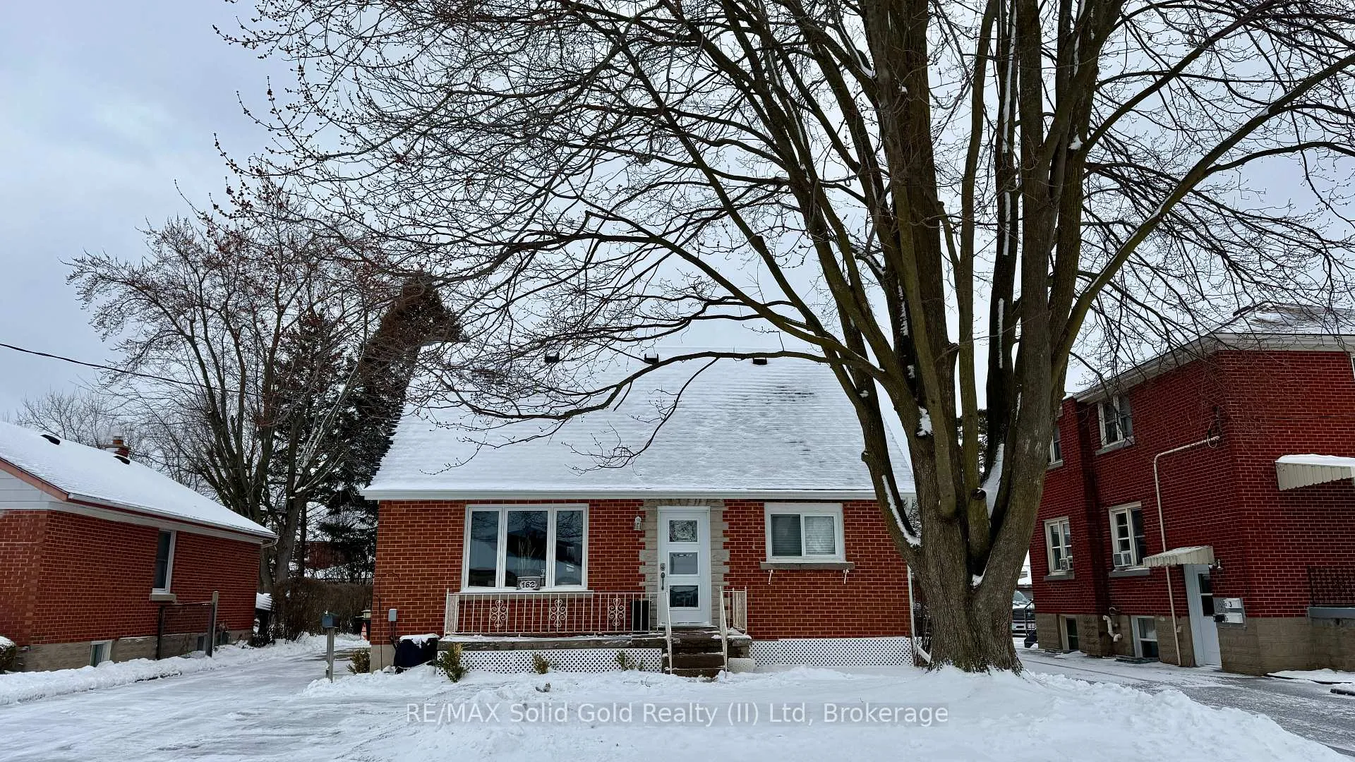 Photo 1 of Unit upper level, 162 Ninth Avenue, Kitchener — HOMEH