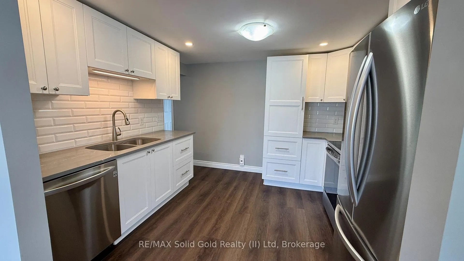 Photo 3 of Unit upper level, 162 Ninth Avenue, Kitchener — HOMEH