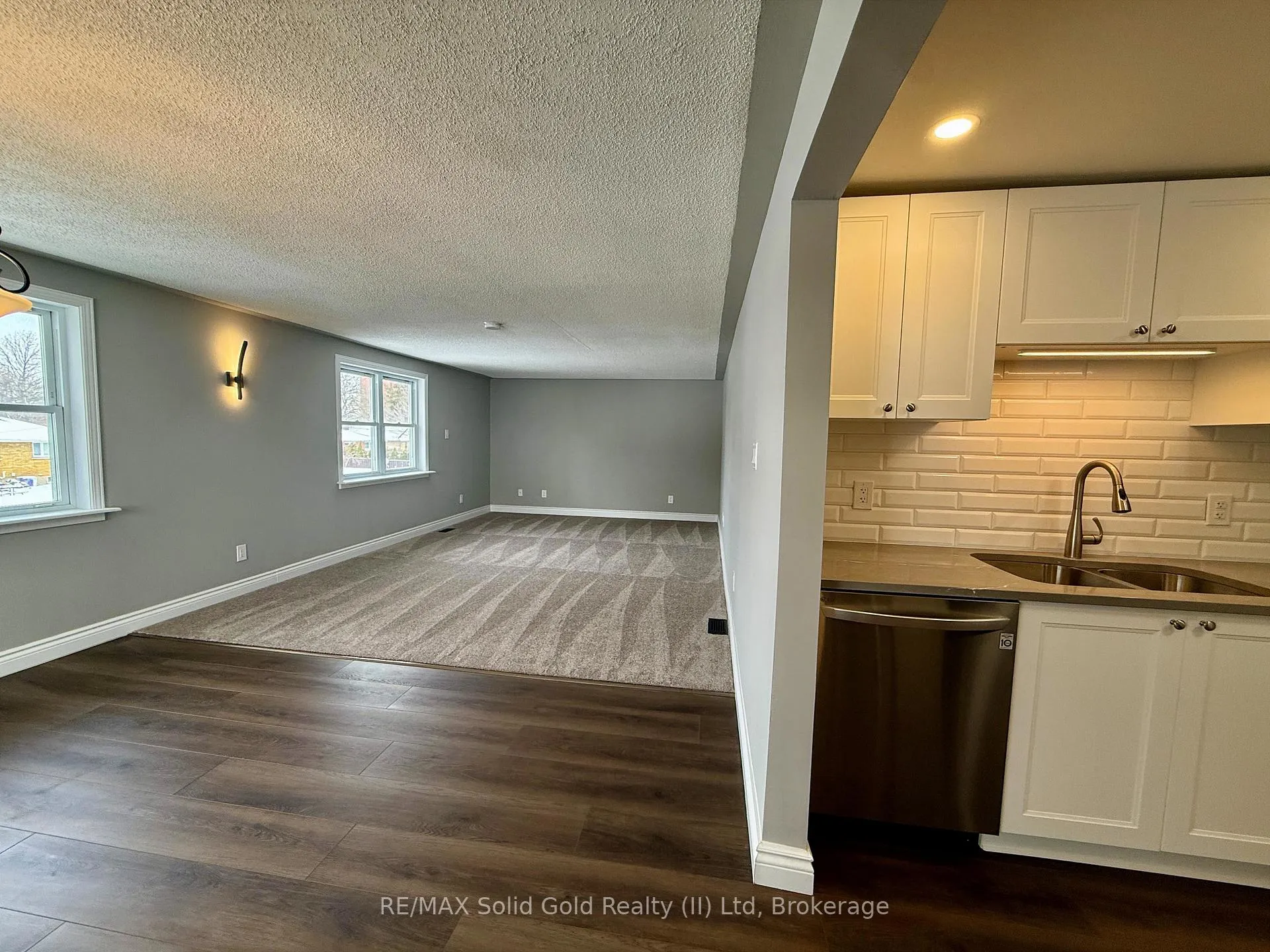 Photo 5 of Unit upper level, 162 Ninth Avenue, Kitchener — HOMEH