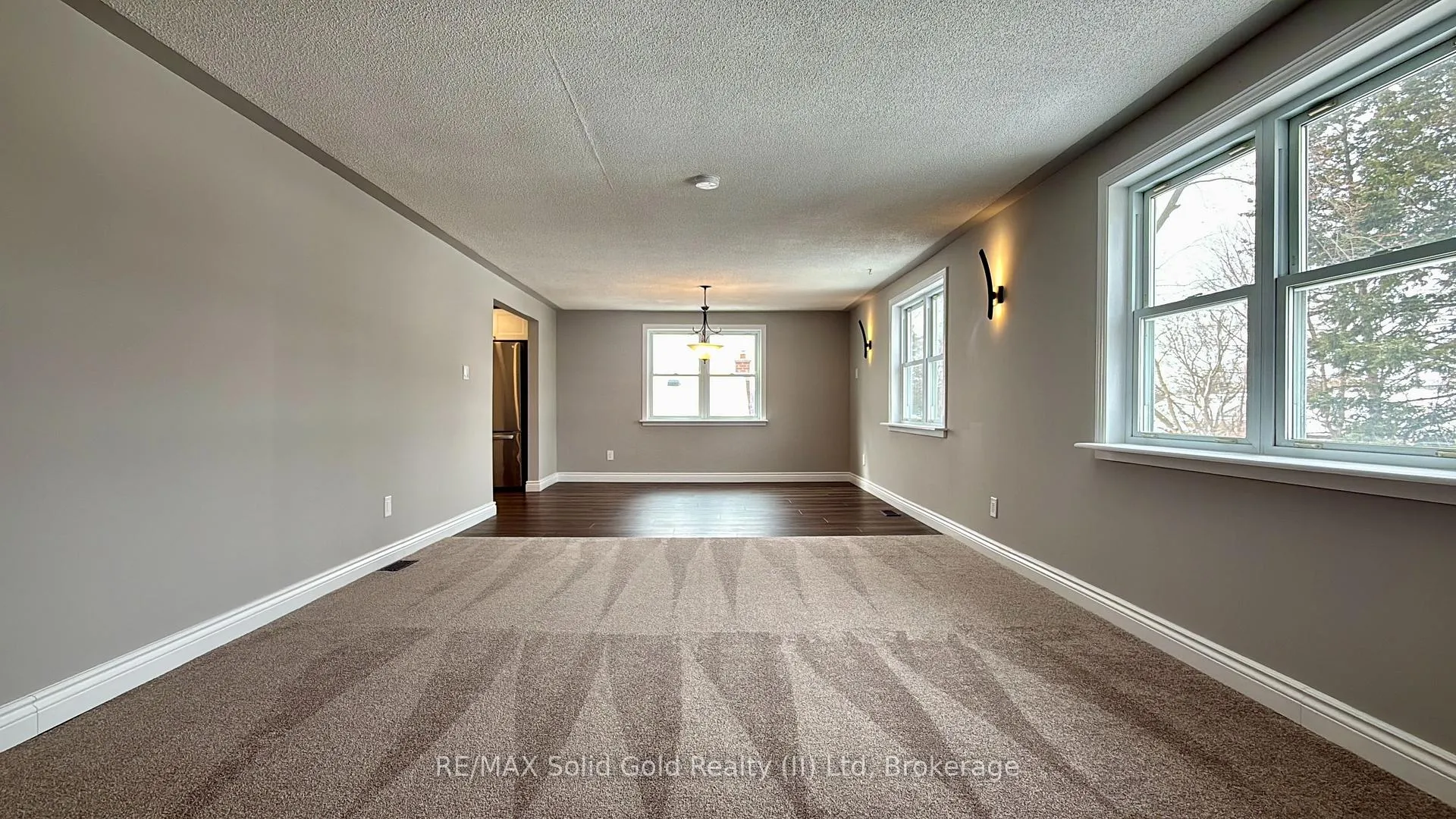 Photo 6 of Unit upper level, 162 Ninth Avenue, Kitchener — HOMEH