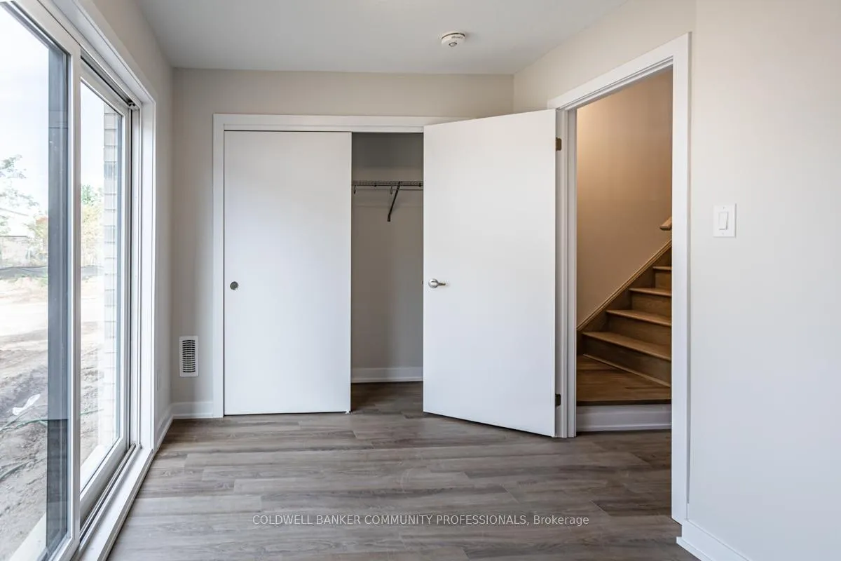 Photo 31 of 29 Wilings Lane, Hamilton, Ancaster — HOMEH